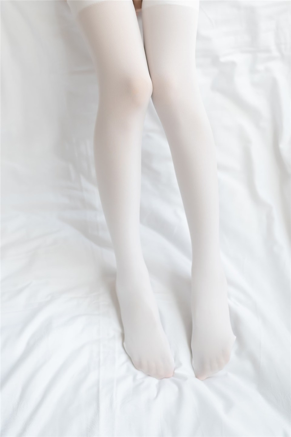 少女写真@纯洁的白丝绒 [40P]