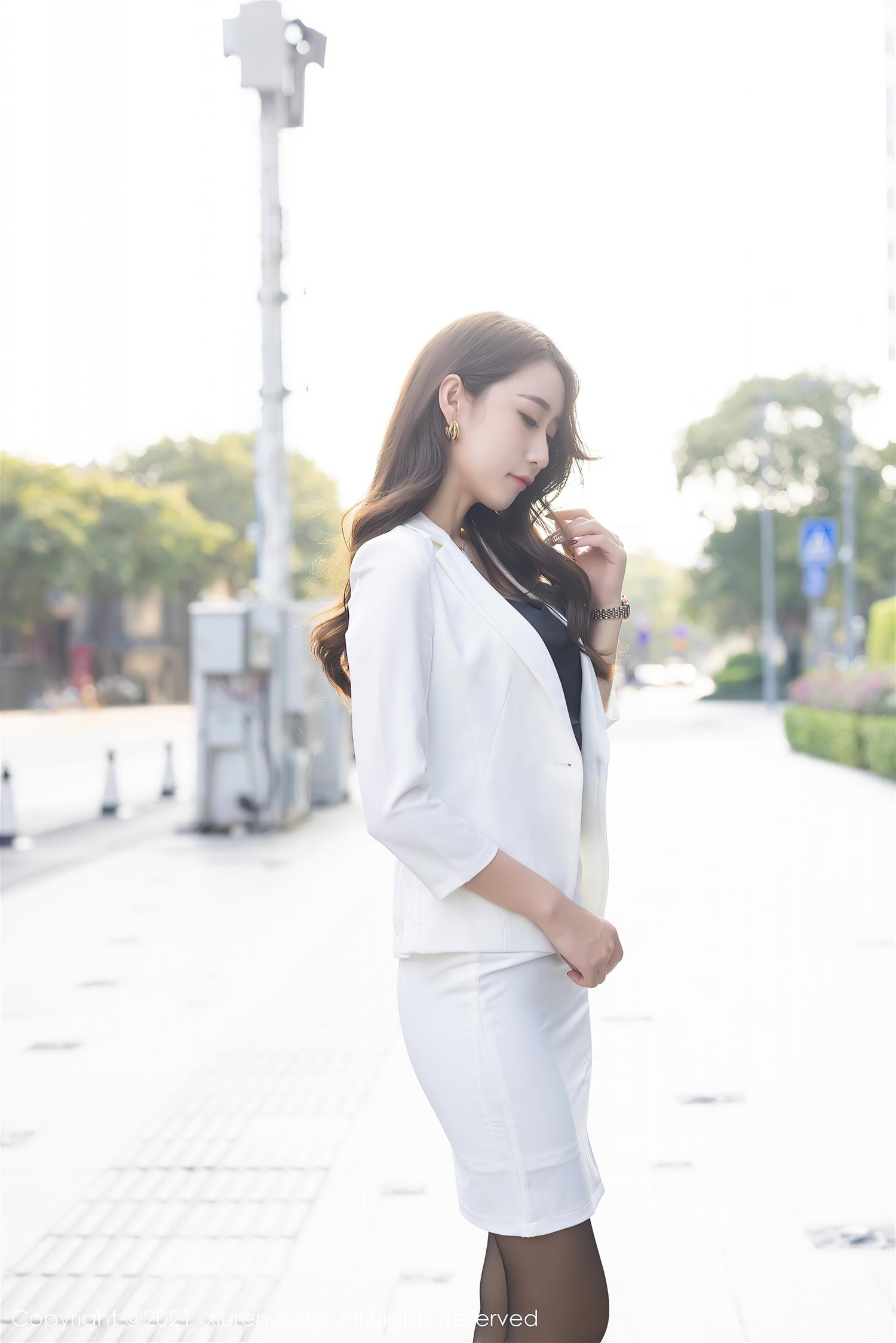 [XiuRen秀人网] 2021.03.25 NO.3242 萌白酱 [59P]