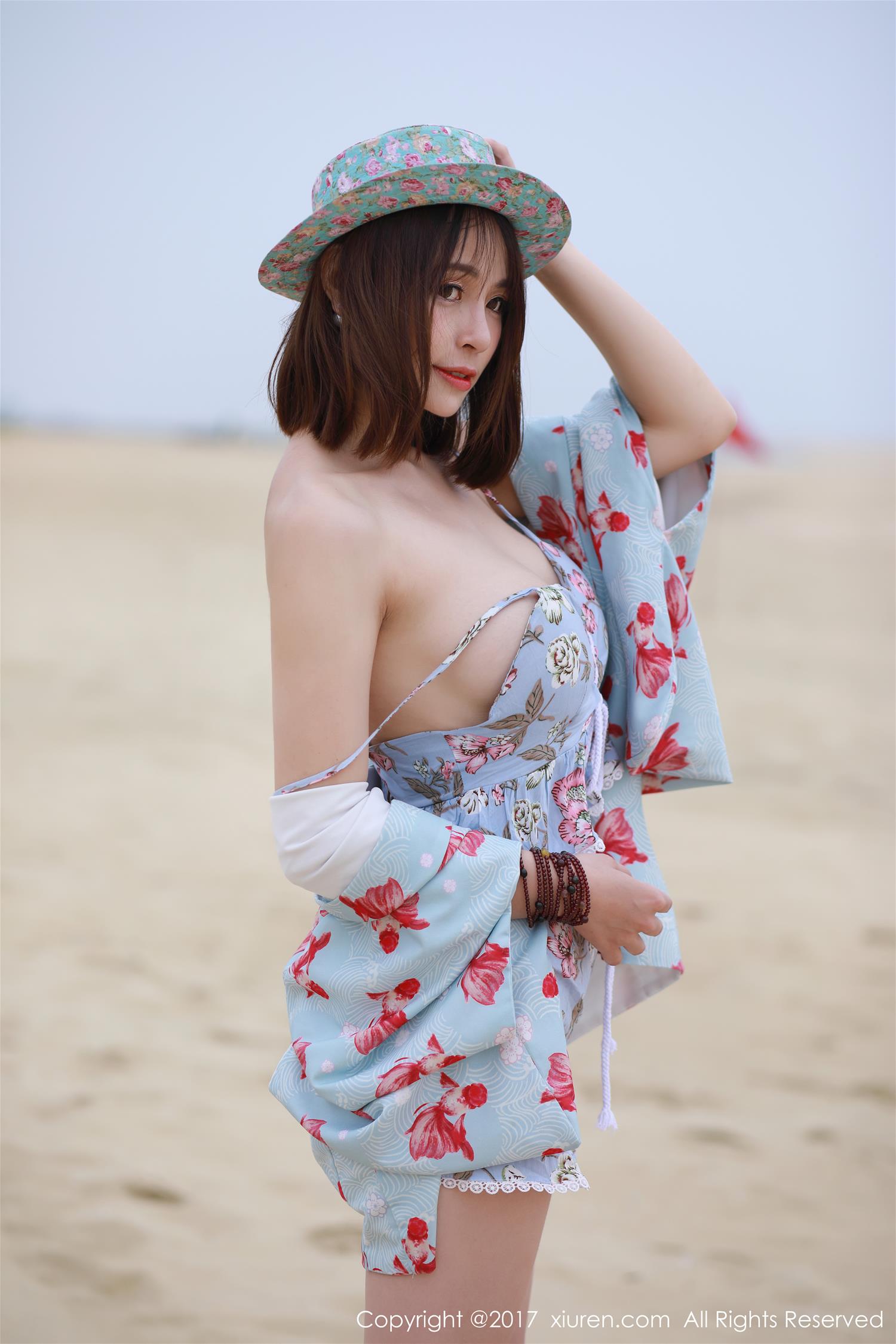 [XiuRen秀人网] 2017.06.07 NO.0766 奈奈Fox [56P]