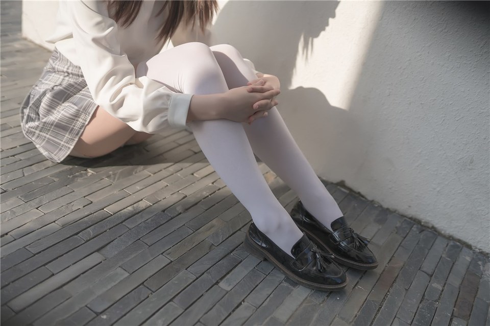 少女写真@白丝与阳光 [40P]