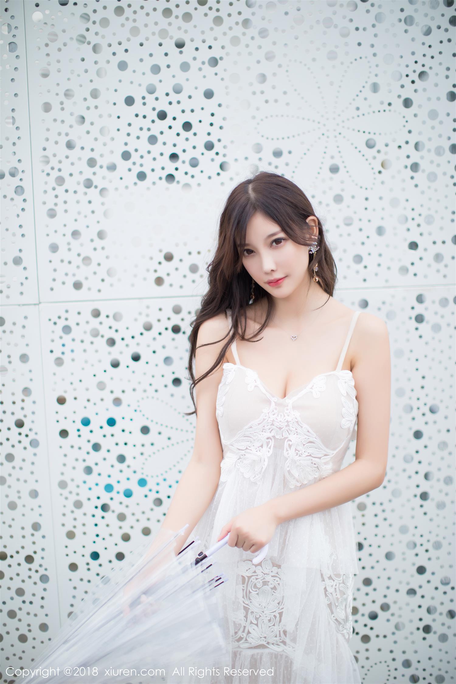 [XiuRen秀人网] 2018.12.29 NO.1296 杨晨晨sugar [69P]