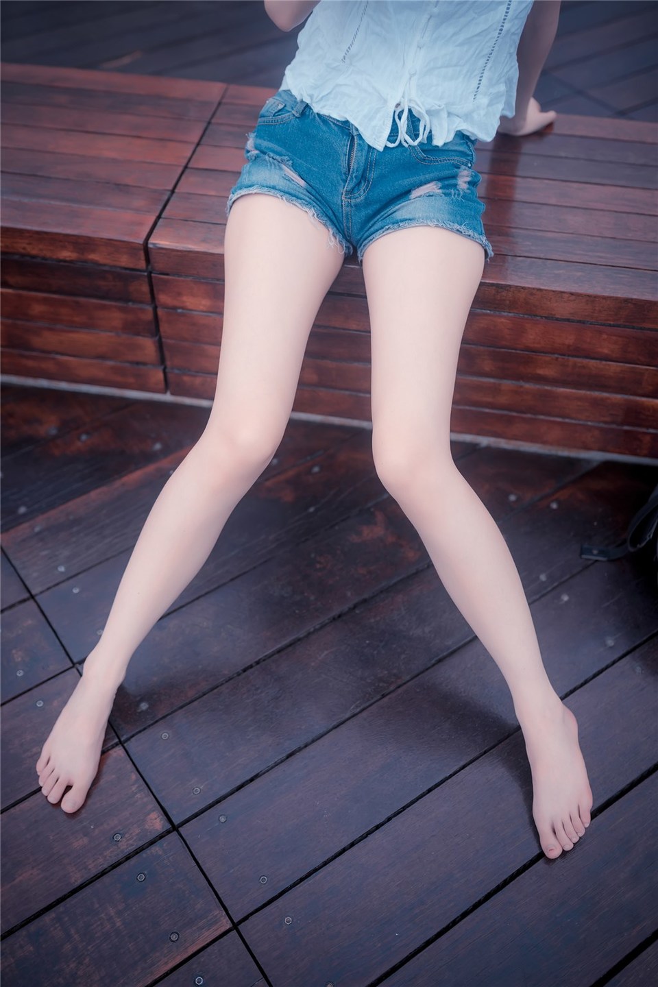 少女写真@发光的果腿 [42P]