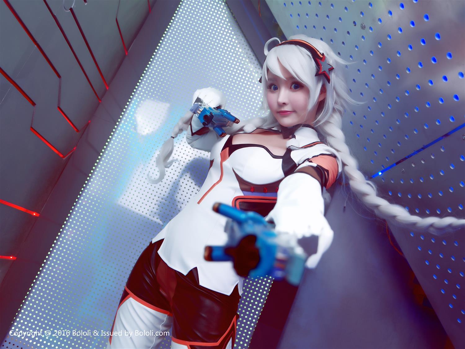 [BoLoLi波萝社] 新刊 2017.09.05 BOL.111 柳侑绮 七宝cos崩坏3琪亚娜 [30P]