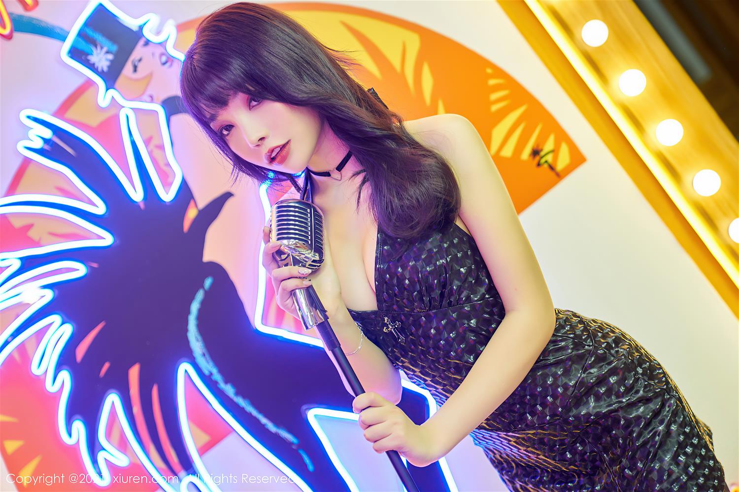 [XiuRen秀人网] 2021.01.08 NO.2986 芝芝Booty [71P]