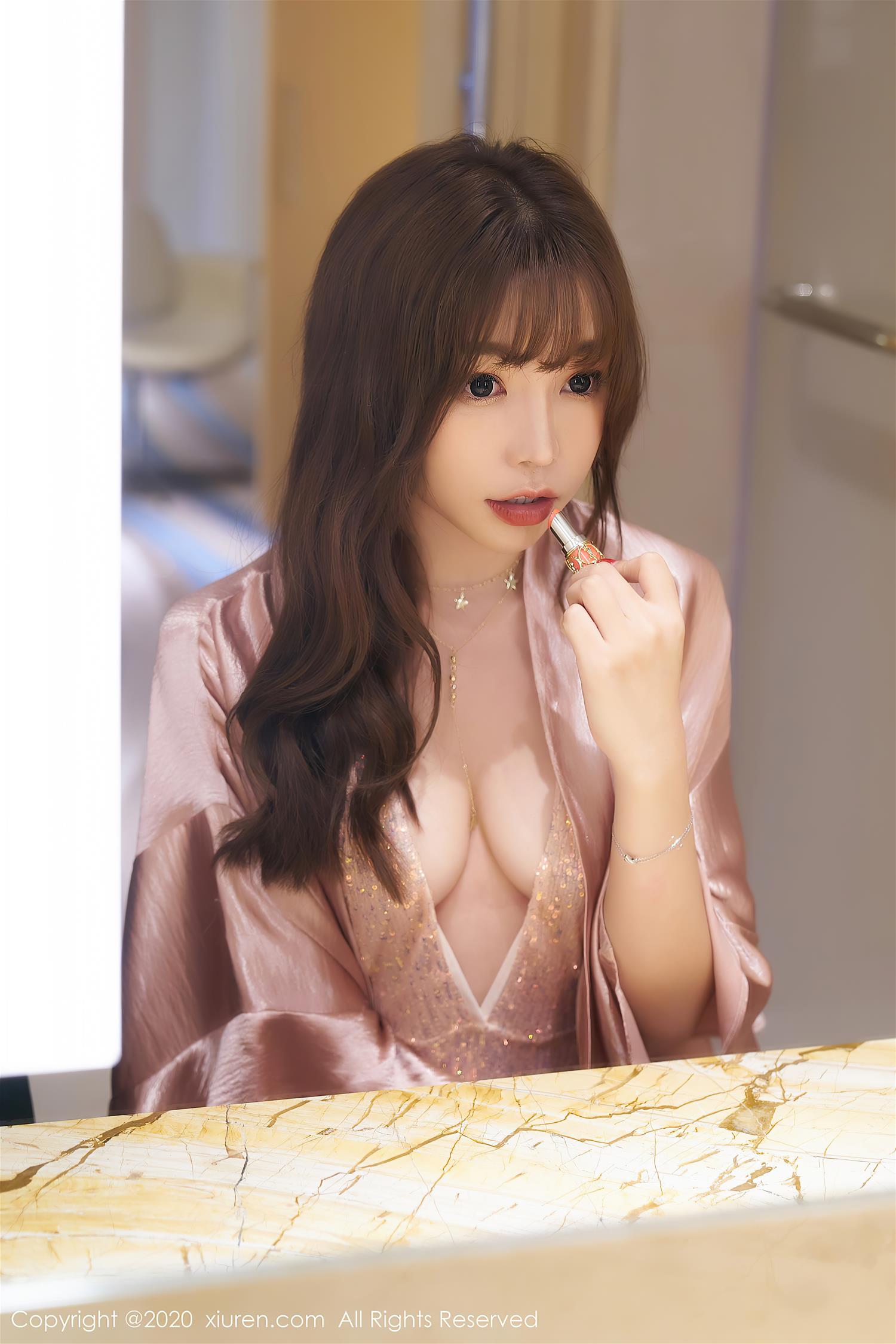 [XiuRen秀人网] 2020.10.23 NO.2693 芝芝Booty [50P]