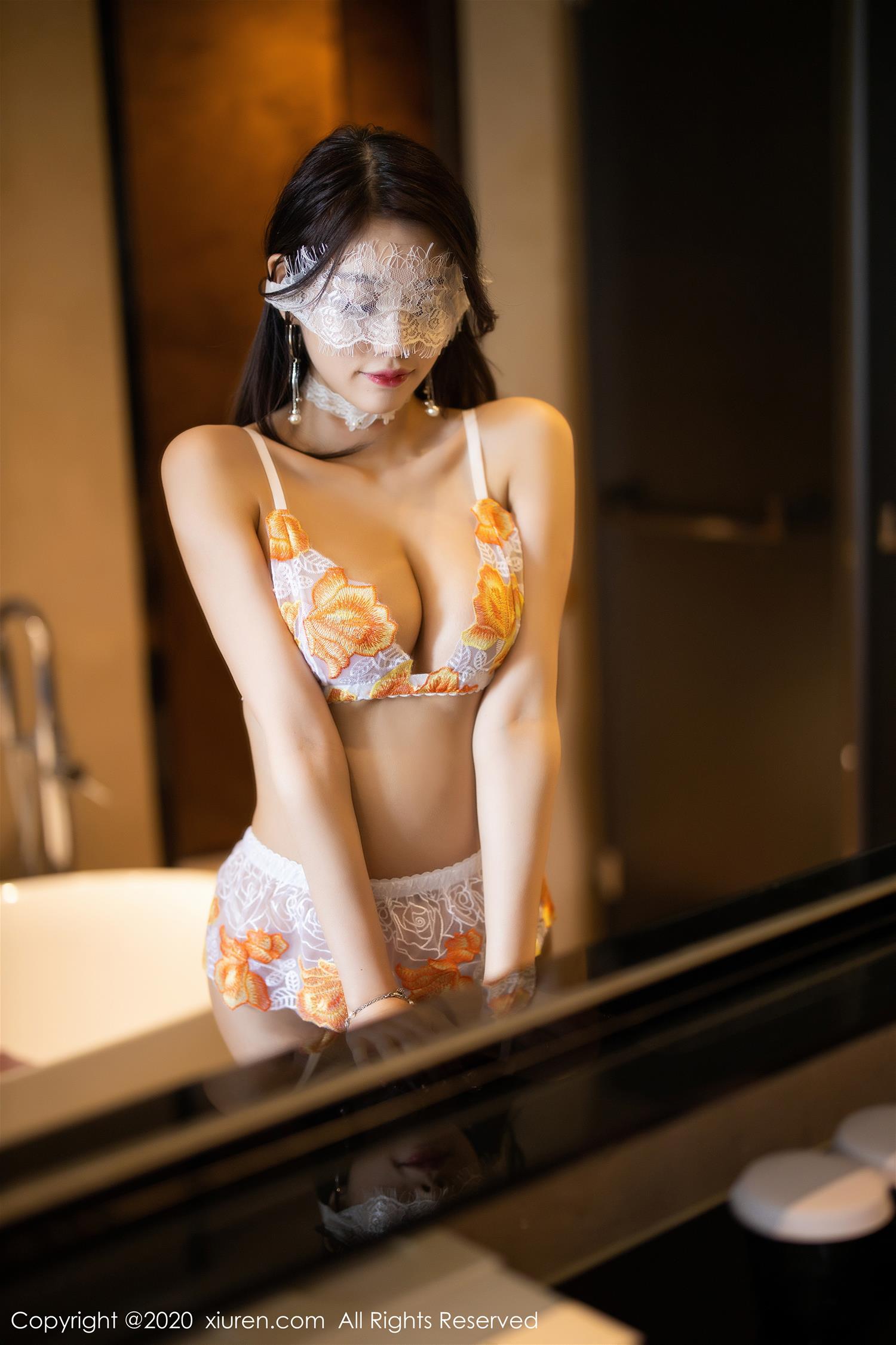 [XiuRen秀人网] 2020.02.19 NO.1989 杨晨晨sugar [83P]