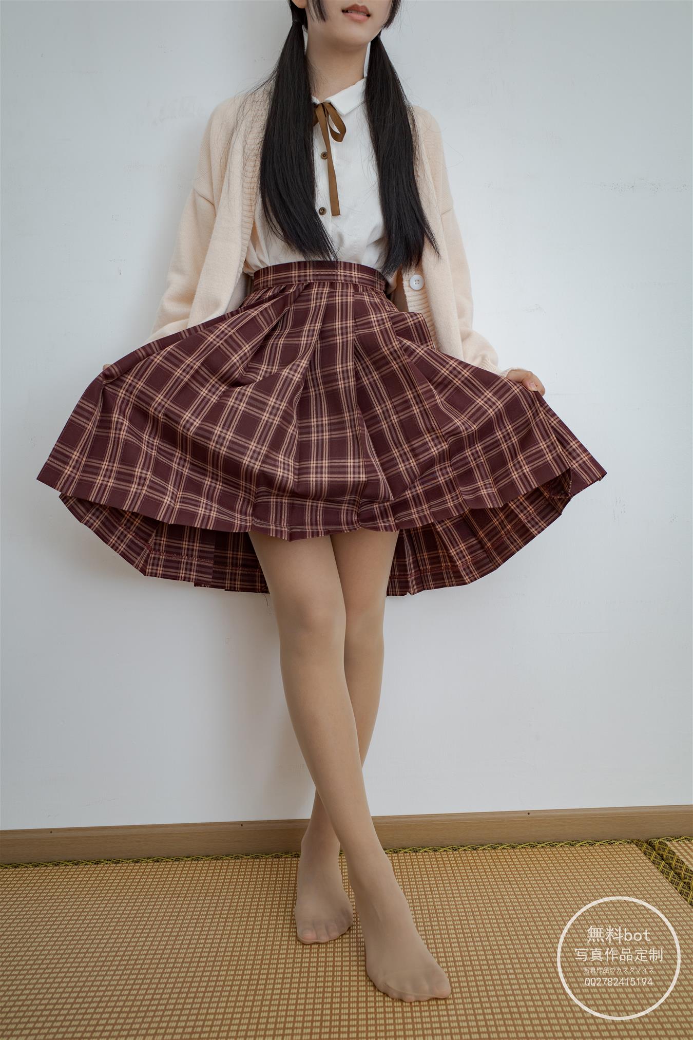 森萝财团 有料-003 依依 肉丝13D [95P-1.2GB]