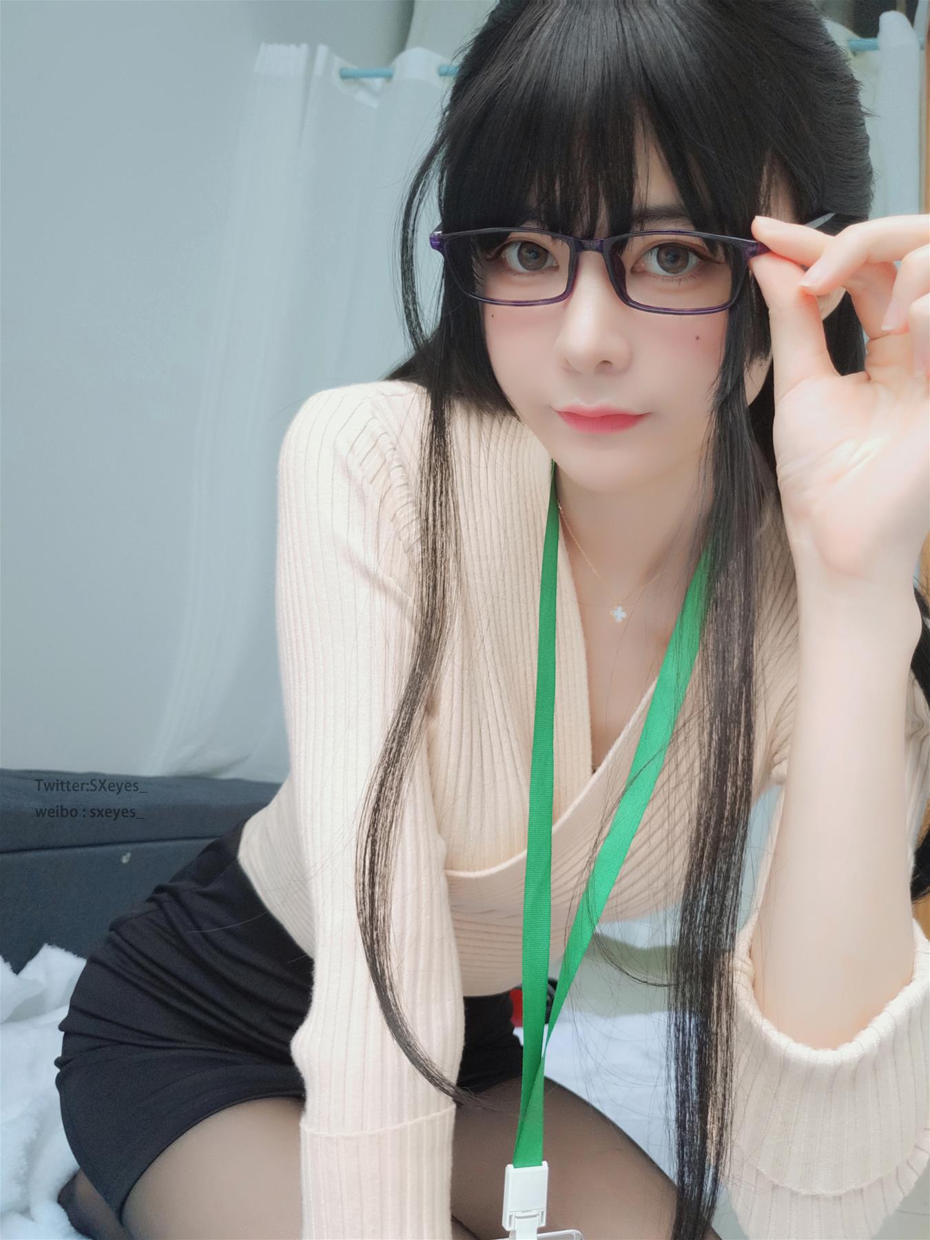 眼酱大魔王w Vol.16 OL [24P-111MB]