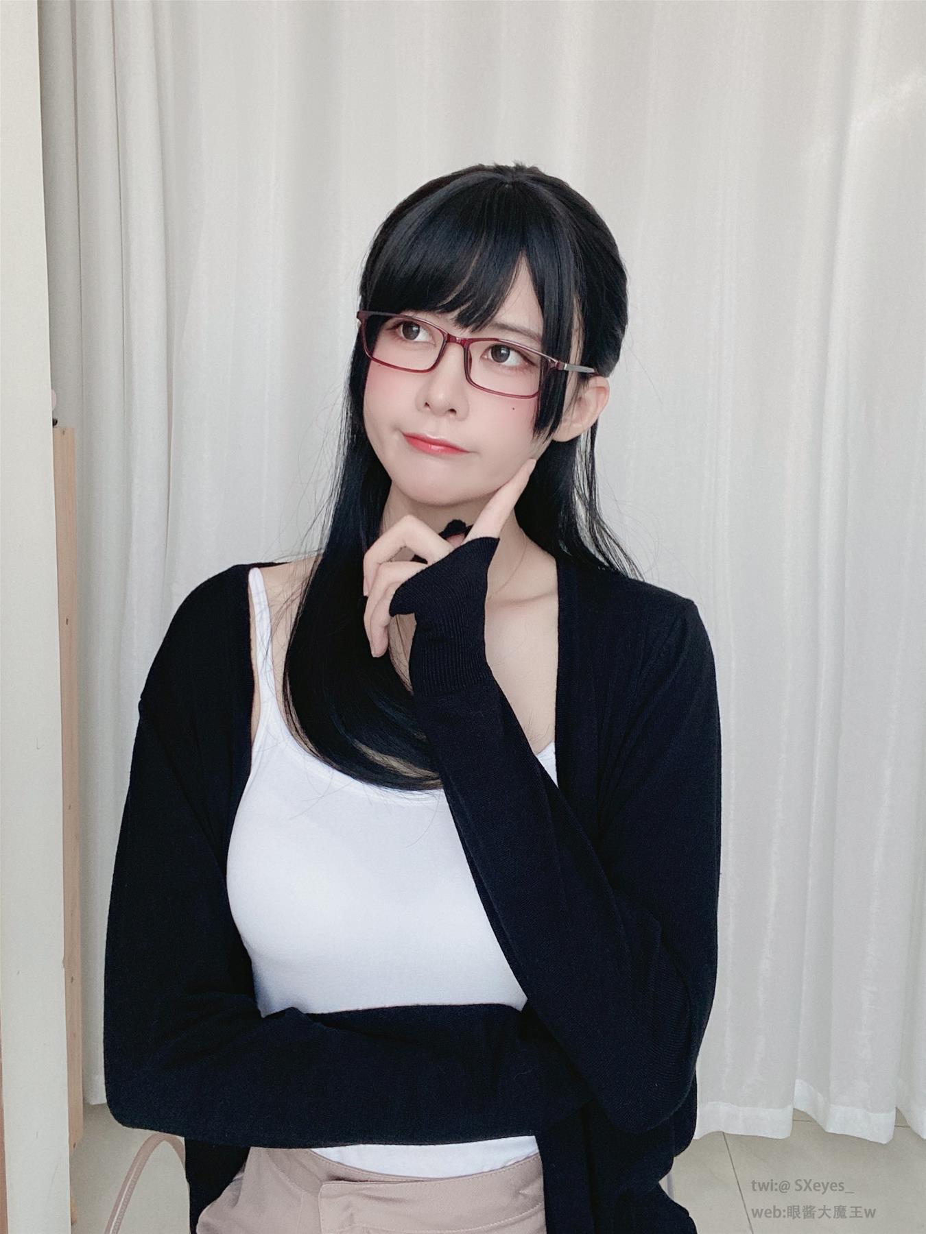 眼酱大魔王w OL3 爱喝可乐的前辈w [30P-147MB]