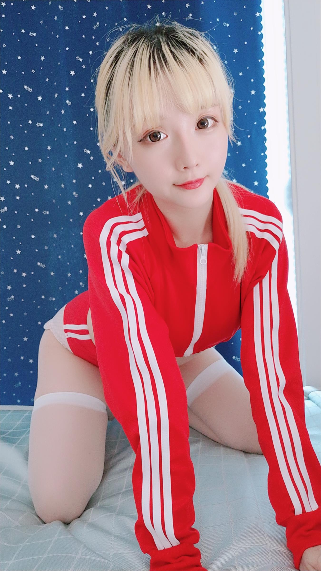 星之迟迟 VOL.002 6-21 红色体操服 [60P3V-688MB]