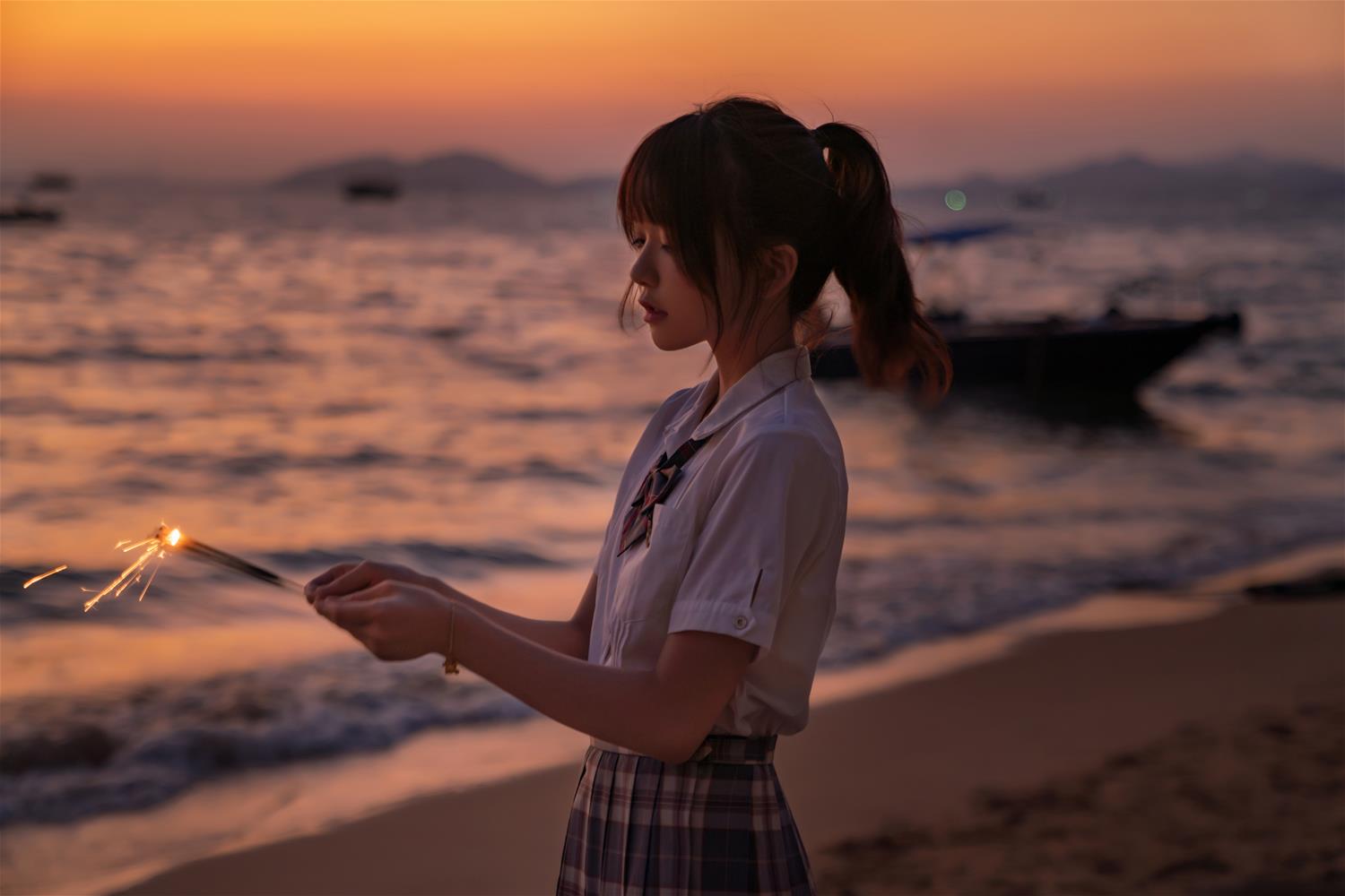 桜桃喵 逐海 [17P-444MB]