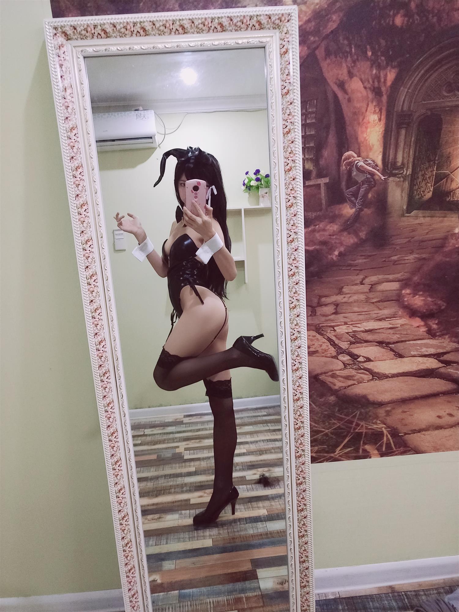 水淼aqua 爱宕 兔女郎 自拍 [30P1V-149MB]