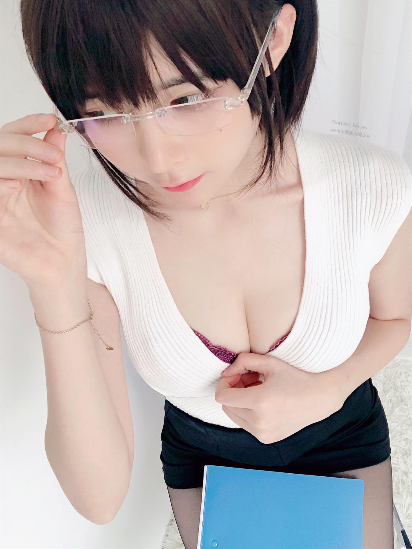 眼酱大魔王w 办公小姐姐w [26P-89MB]