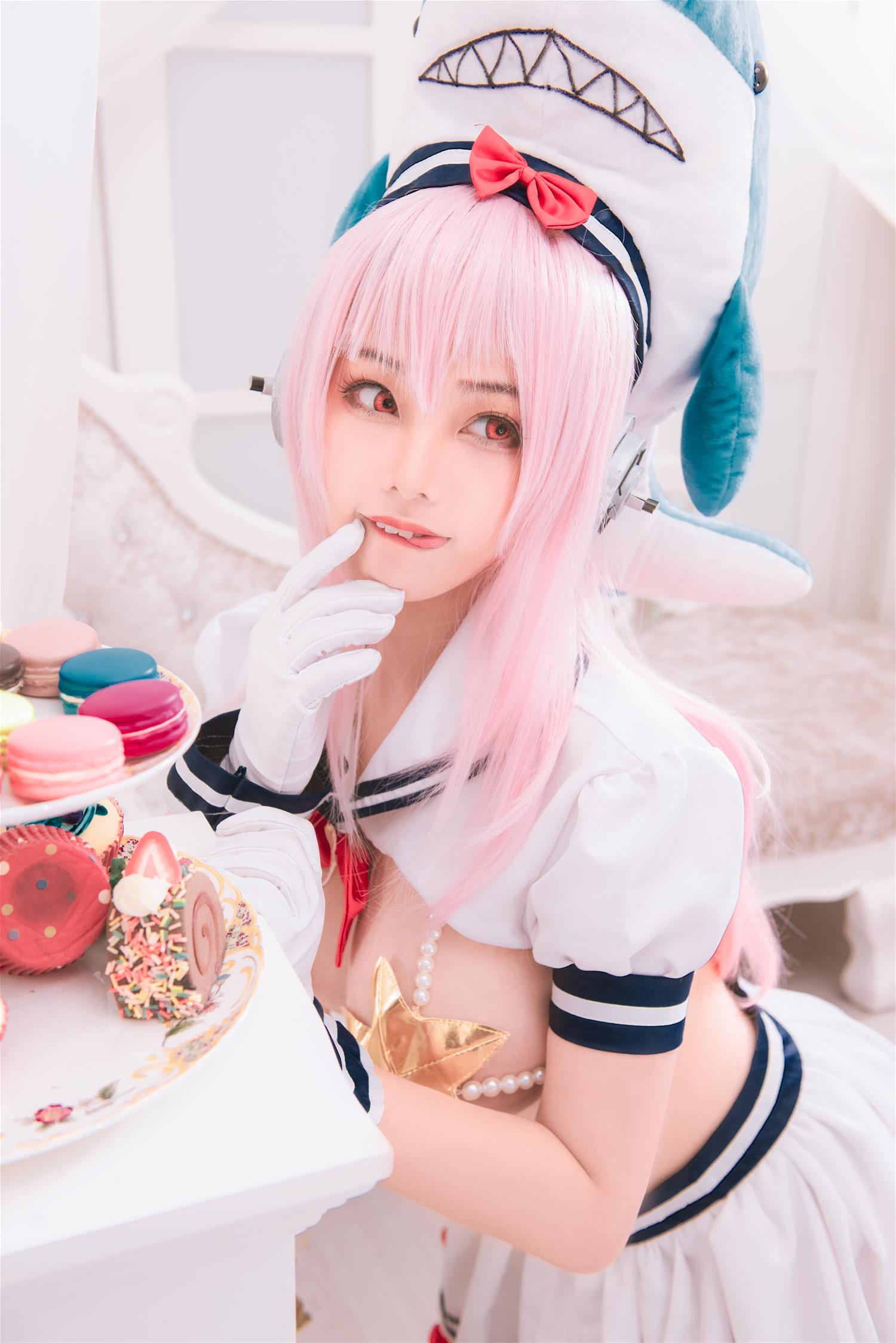 蜜汁猫裘 索尼子双鱼座 [12P-221MB]