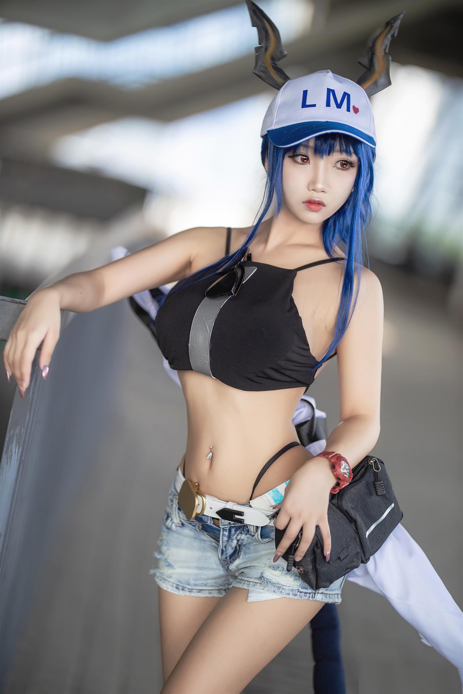 鬼畜瑶在不在w 女游客c [13P-57MB]