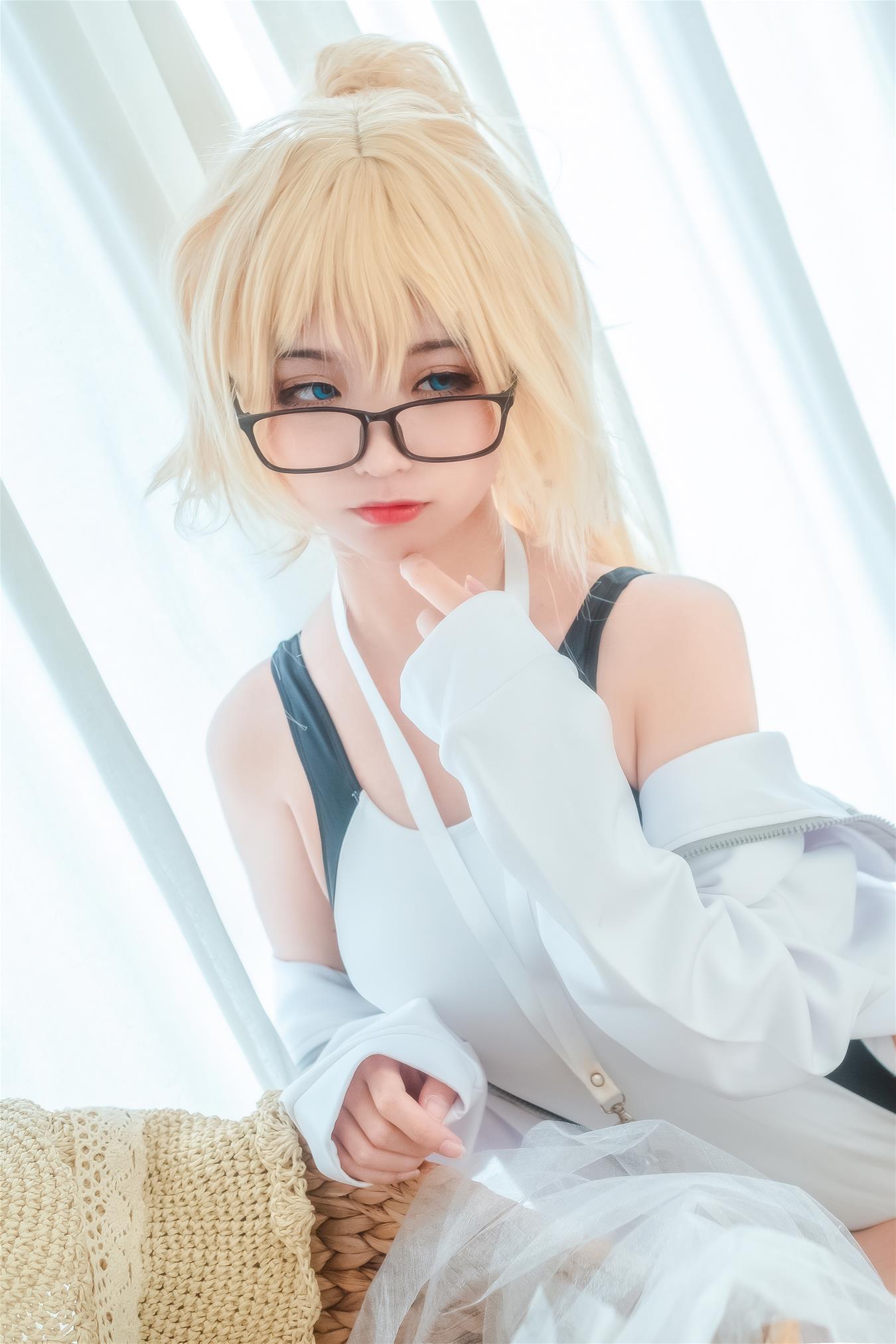 蠢沫沫 贞德 [40P-344MB]