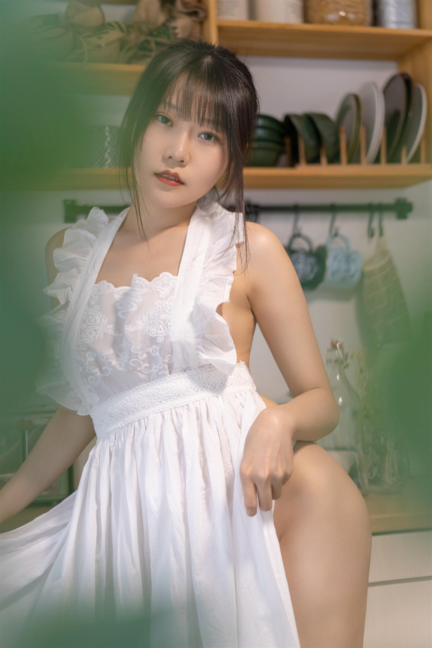 香草喵露露 厨娘 [55P1V-3.91GB]