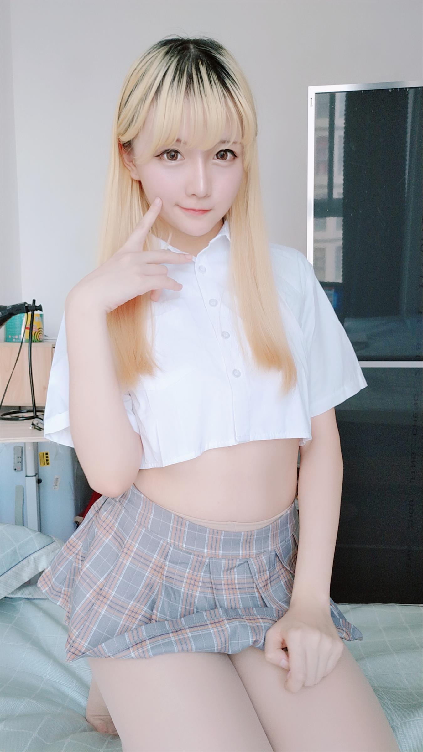 星之迟迟 VOL.011 6-25 短制服裙 [66P1V-303MB]