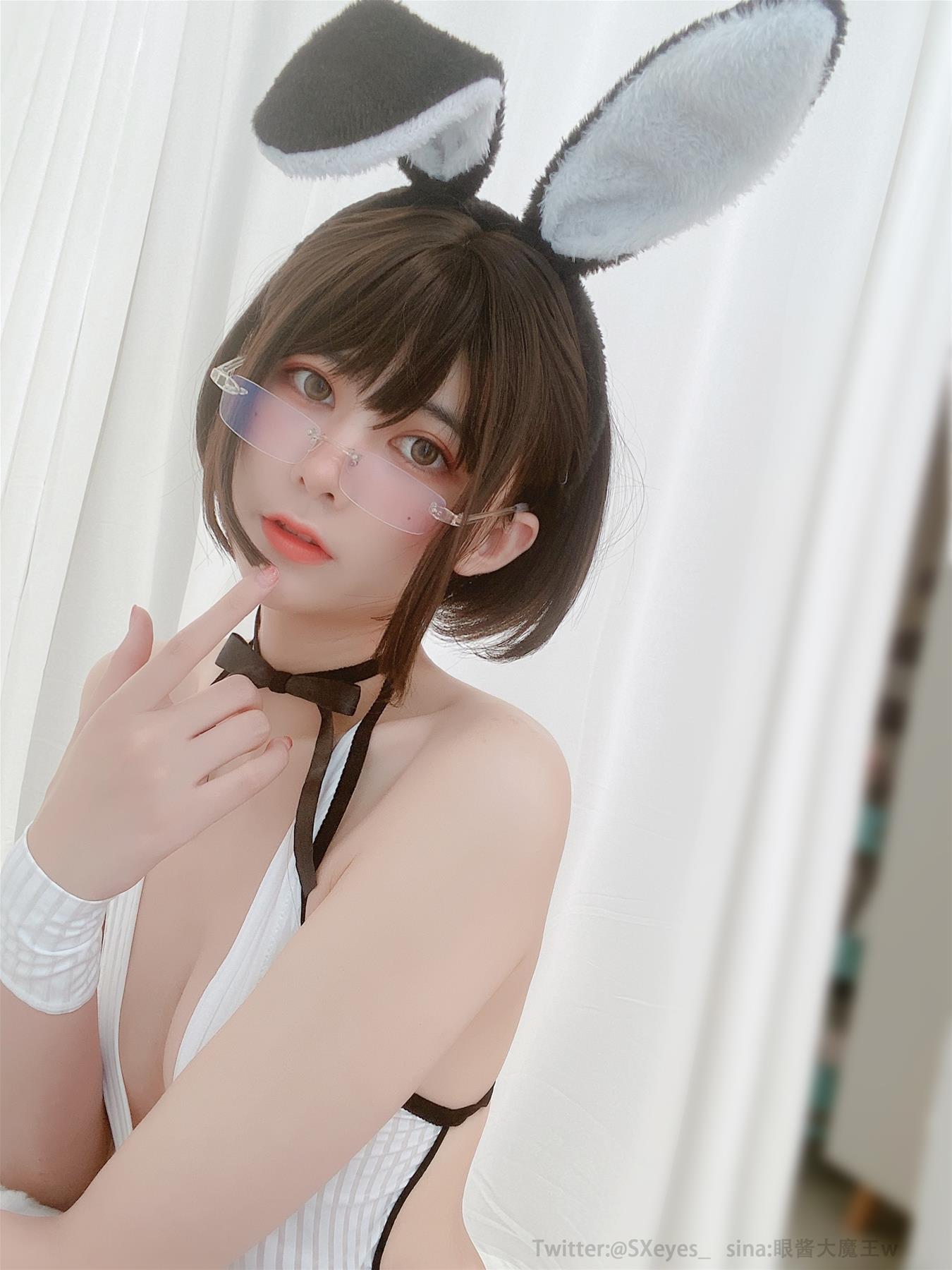 眼酱大魔王w 兔女郎 [19P-109MB]