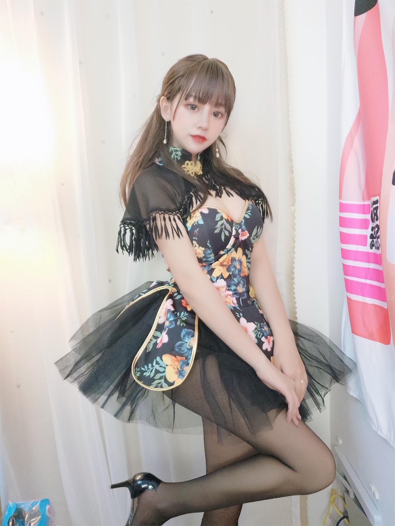 过期米线线喵 披肩 [17P-32MB]