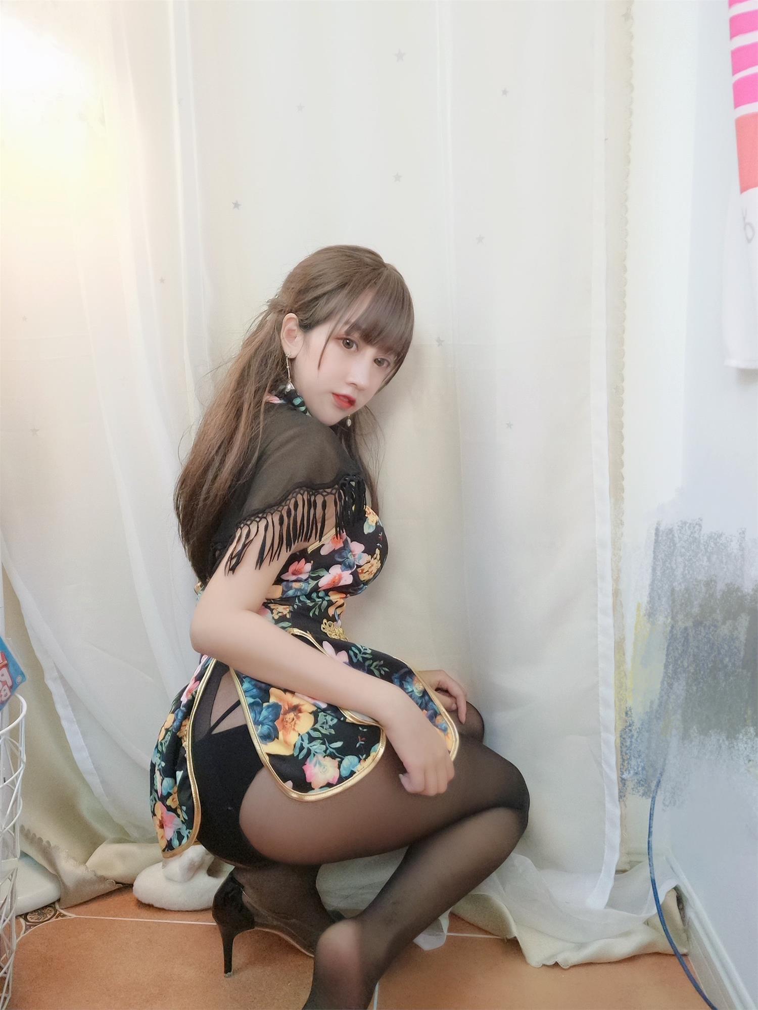 过期米线线喵 披肩 [17P-32MB]