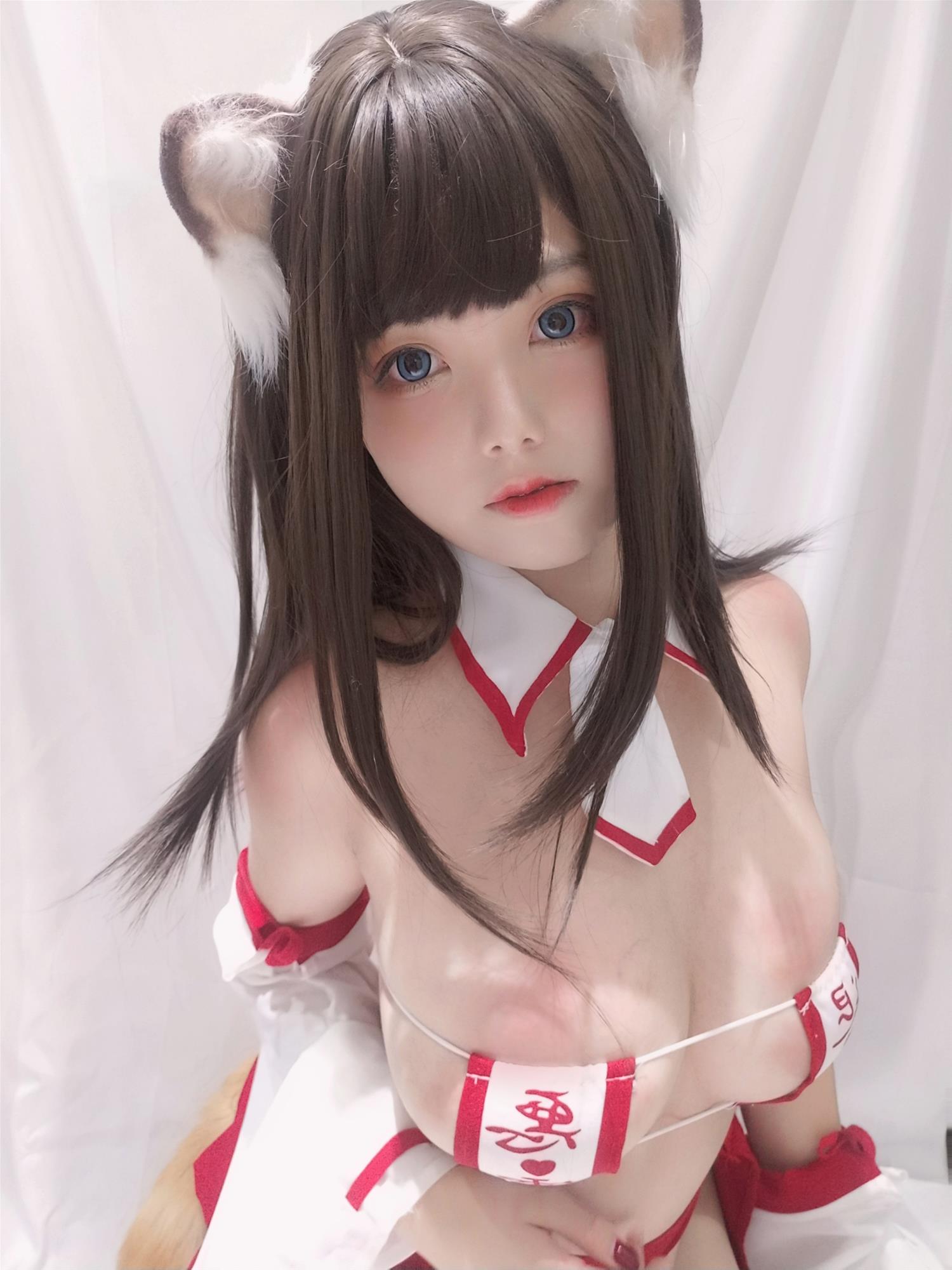 蜜汁猫裘 巫女小狐狸 [22P-41MB]