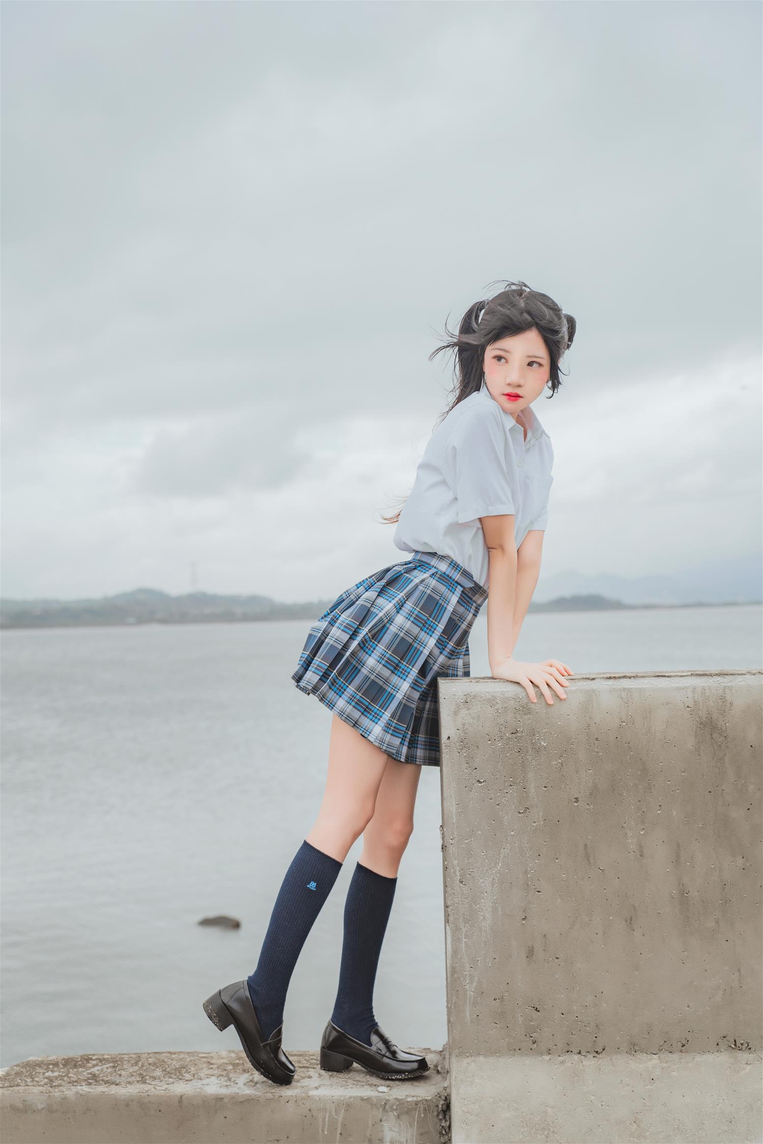 桜桃喵 耳畔的风 [27P-377MB]