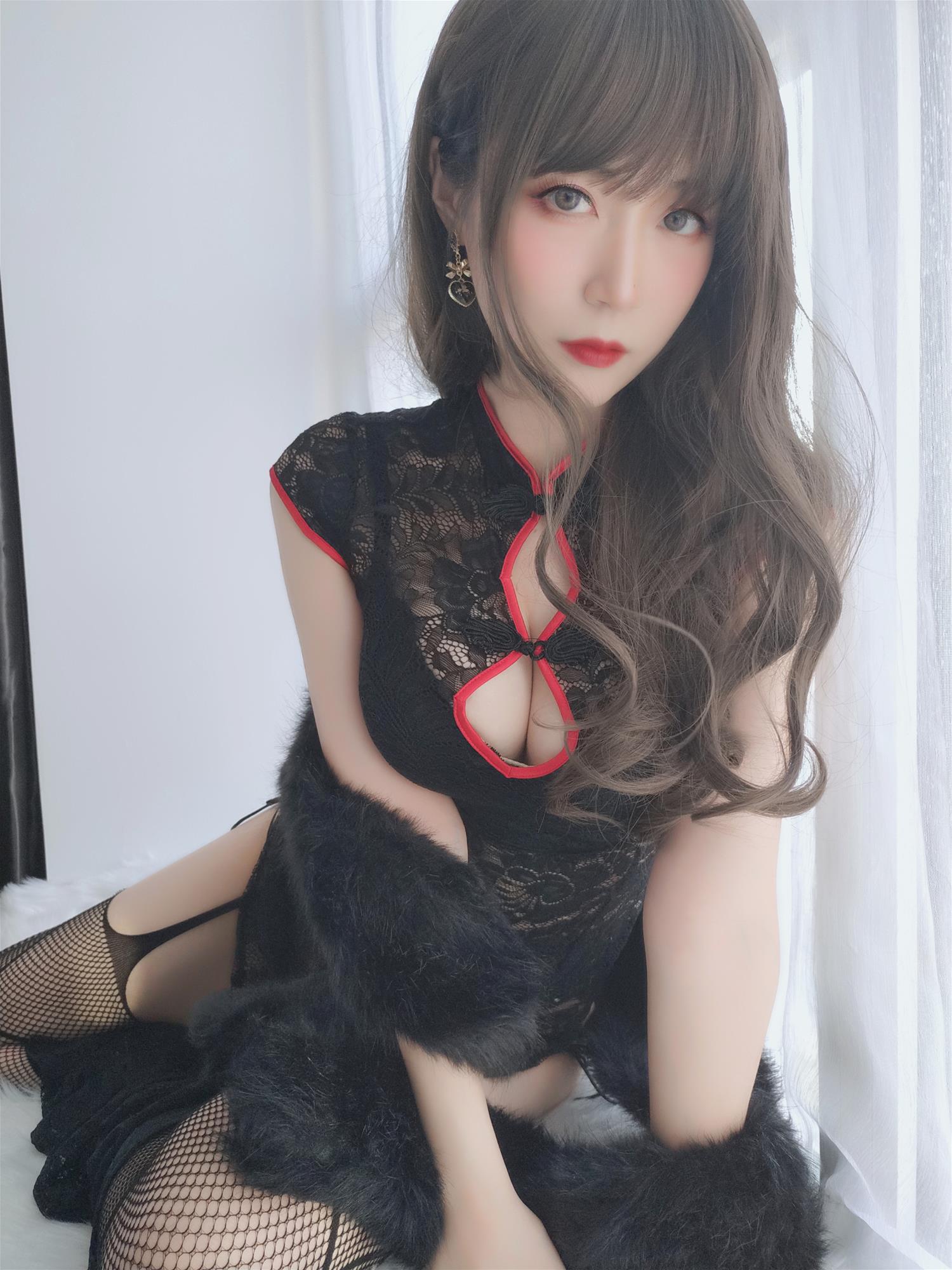 Coser小姐姐 白银81 军阀夫人 [50P6V-461MB]