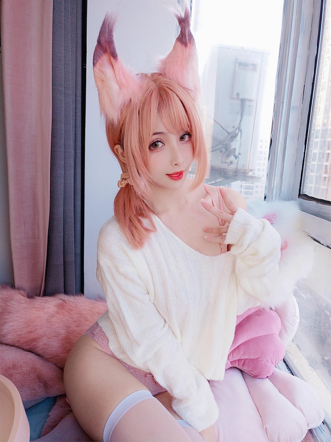 rioko凉凉子 家中的人妻狐 [20P2V-80MB]