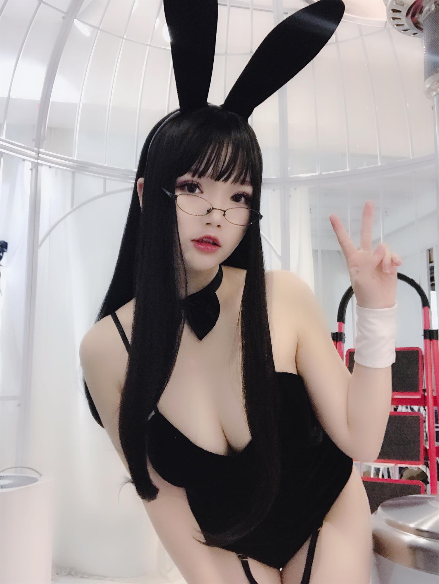 雪晴Astra 自撮りVol.01 兔子扮演 (動画入り) [24P4V-162MB]