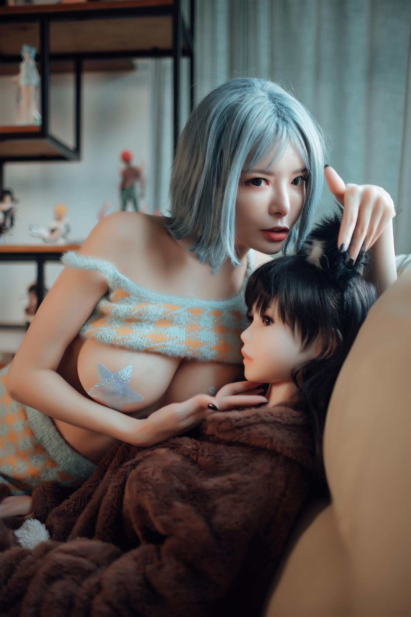 秋和柯基 娃娃 [40P1V-786MB]