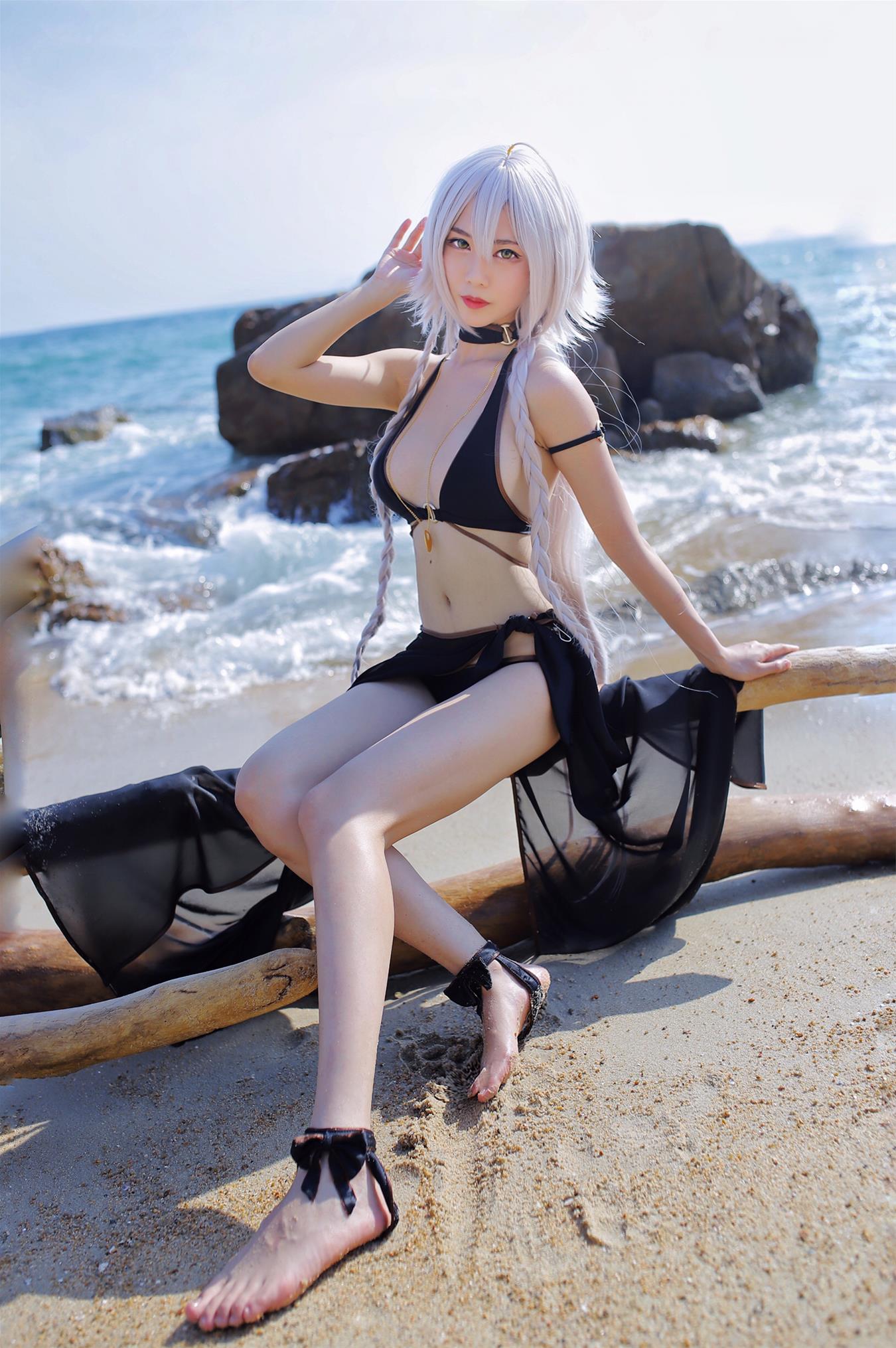 抖娘-利世 黑贞德泳装 [40P-135MB]