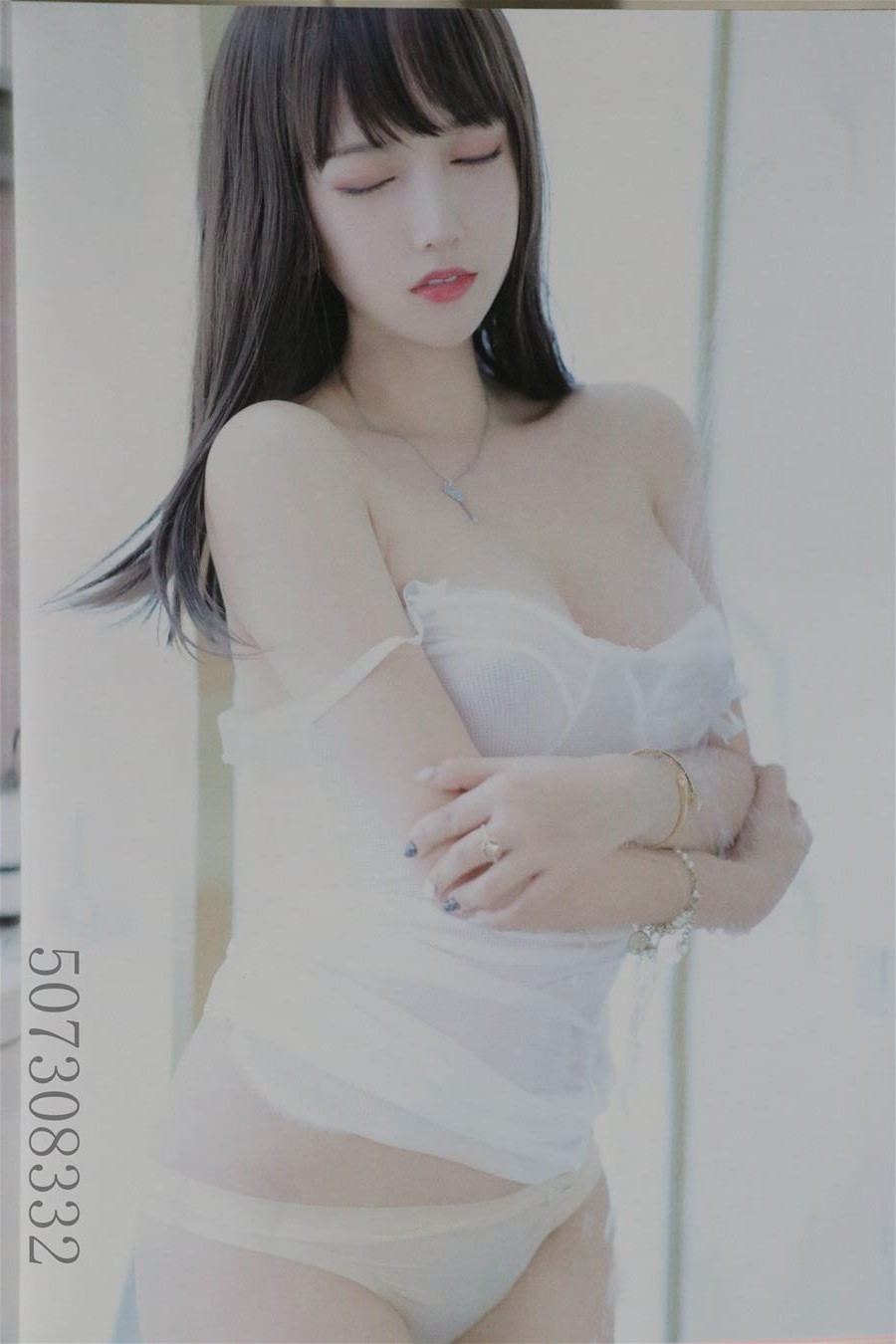 过期米线线喵 实体写真肉丝 [77P-333MB]