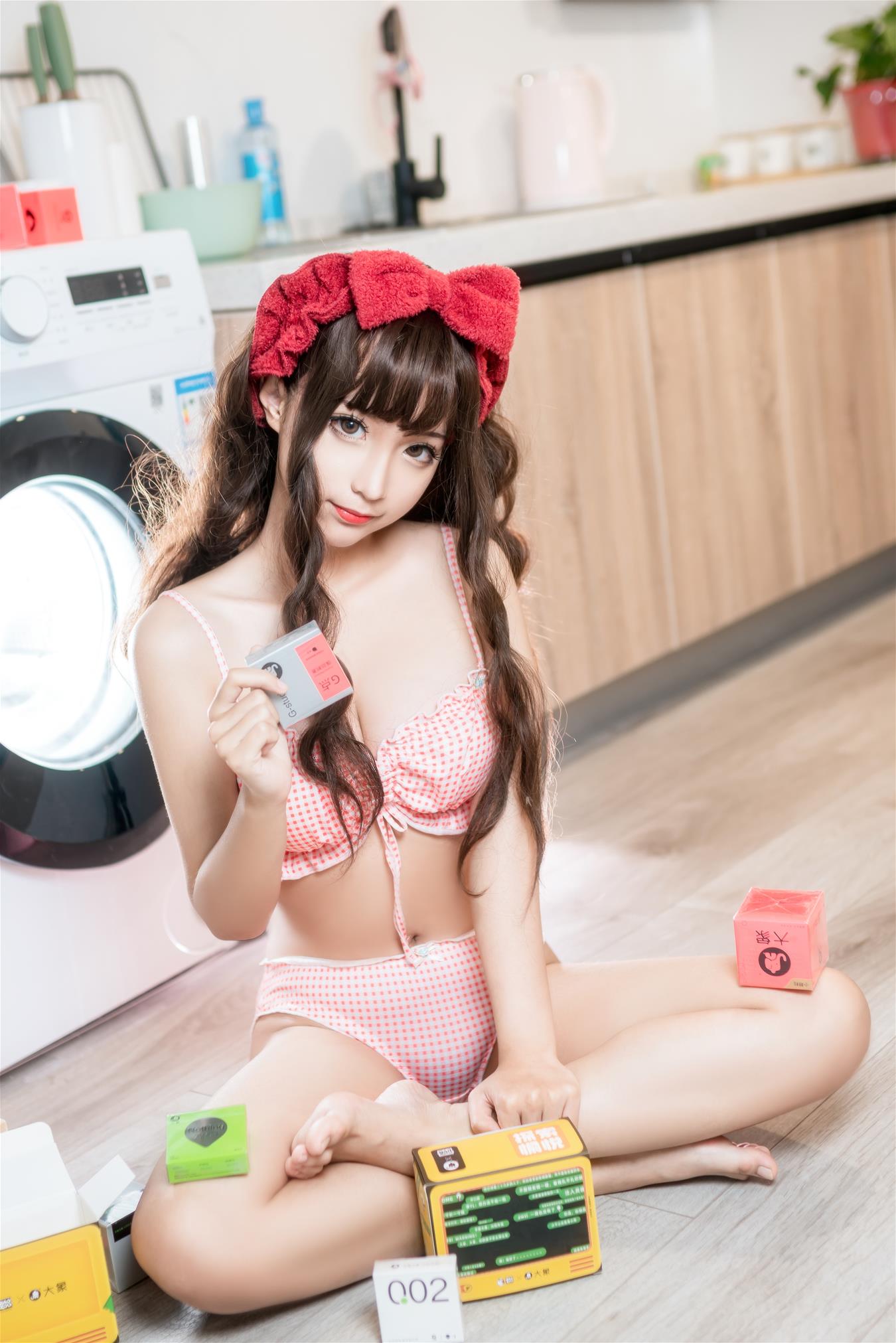 蠢沫沫 红内衣 [40P-301MB]