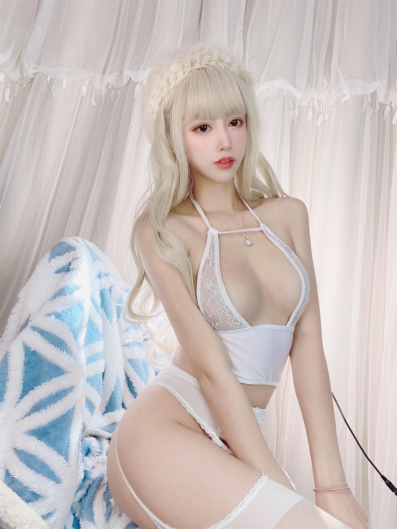 过期米线线喵 白月光 [40P-75MB]