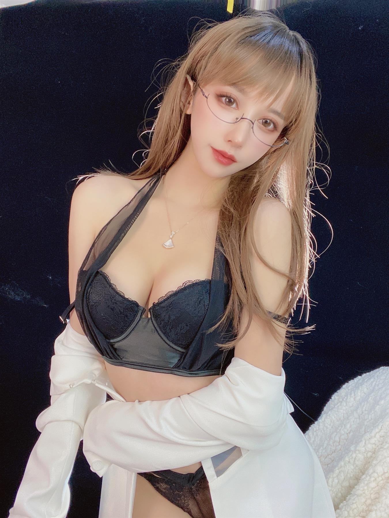 过期米线线喵 朱砂痣 [30P-54MB]