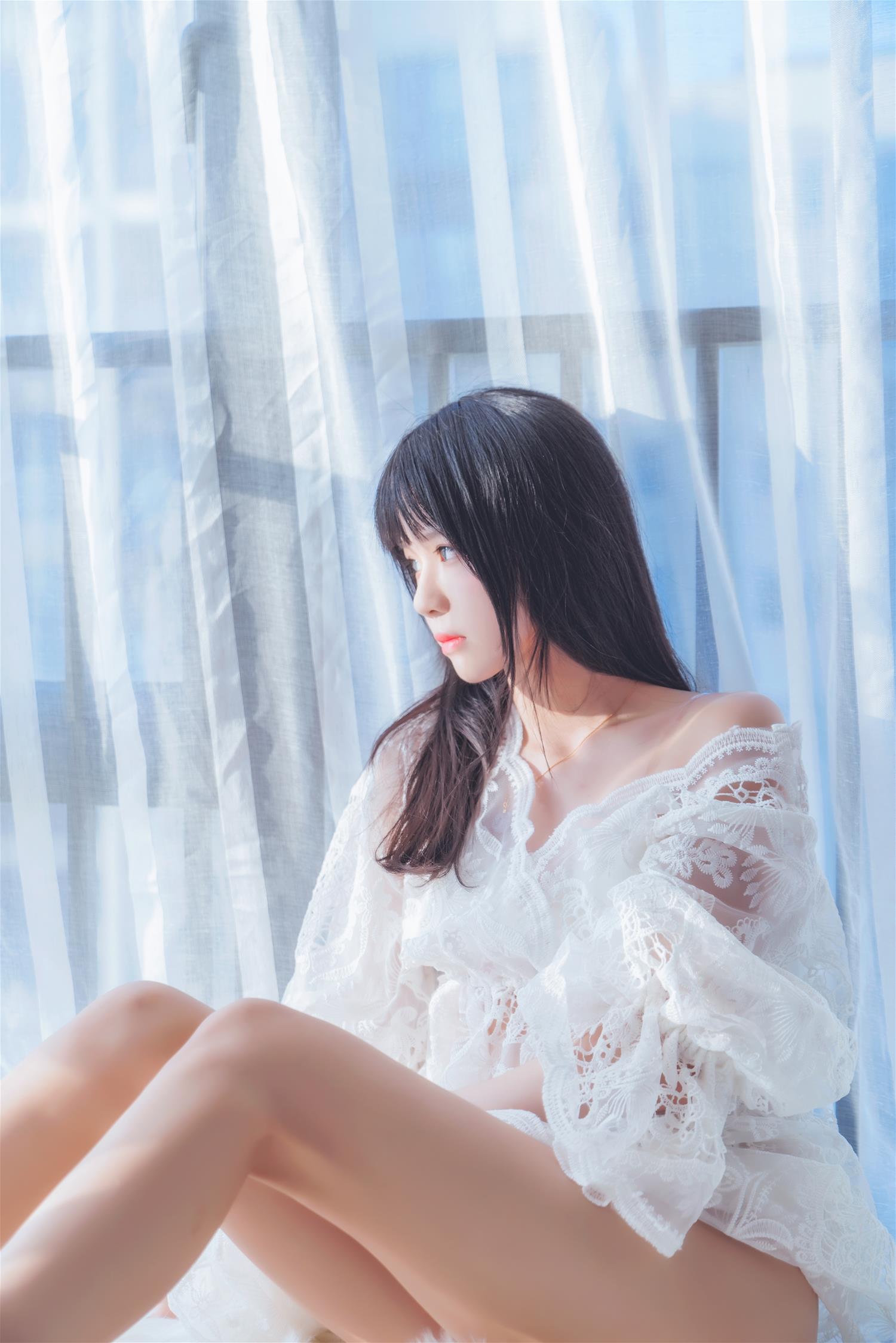 桜桃喵 初雪 [45P-915MB]