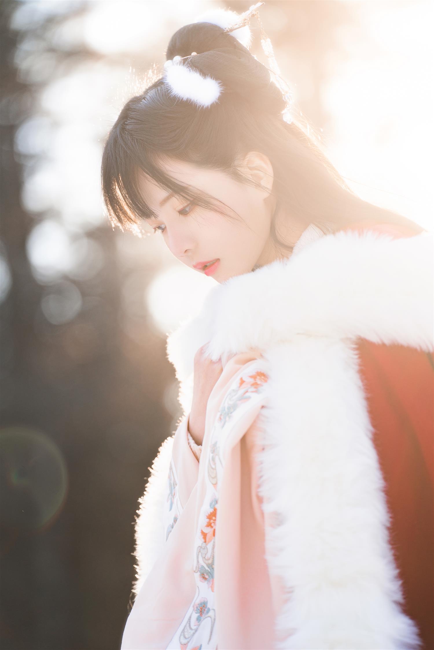 桜桃喵 熹微 [30P-767MB]