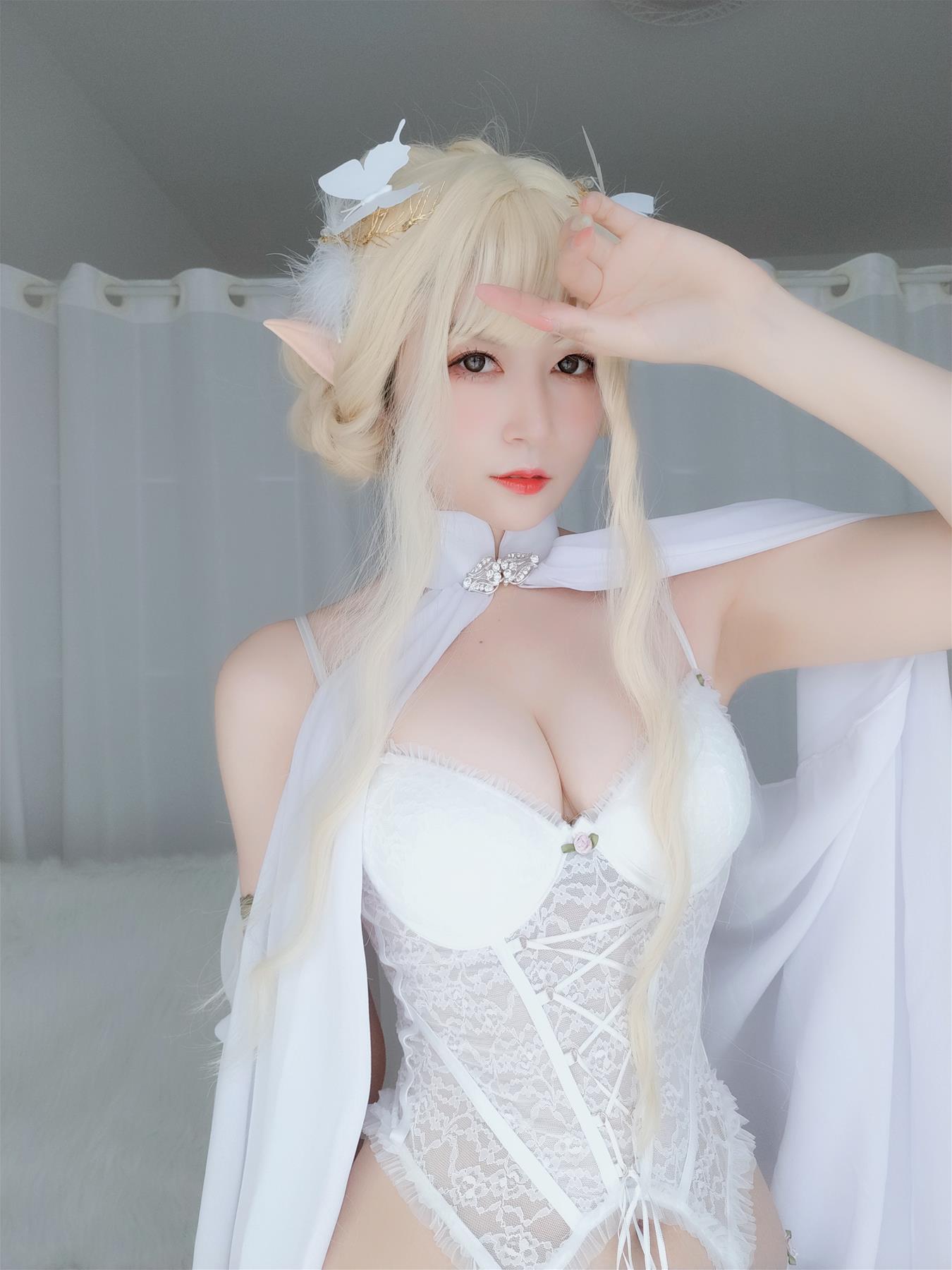 Coser小姐姐 白银81 小白羊 [140P8V-900MB]