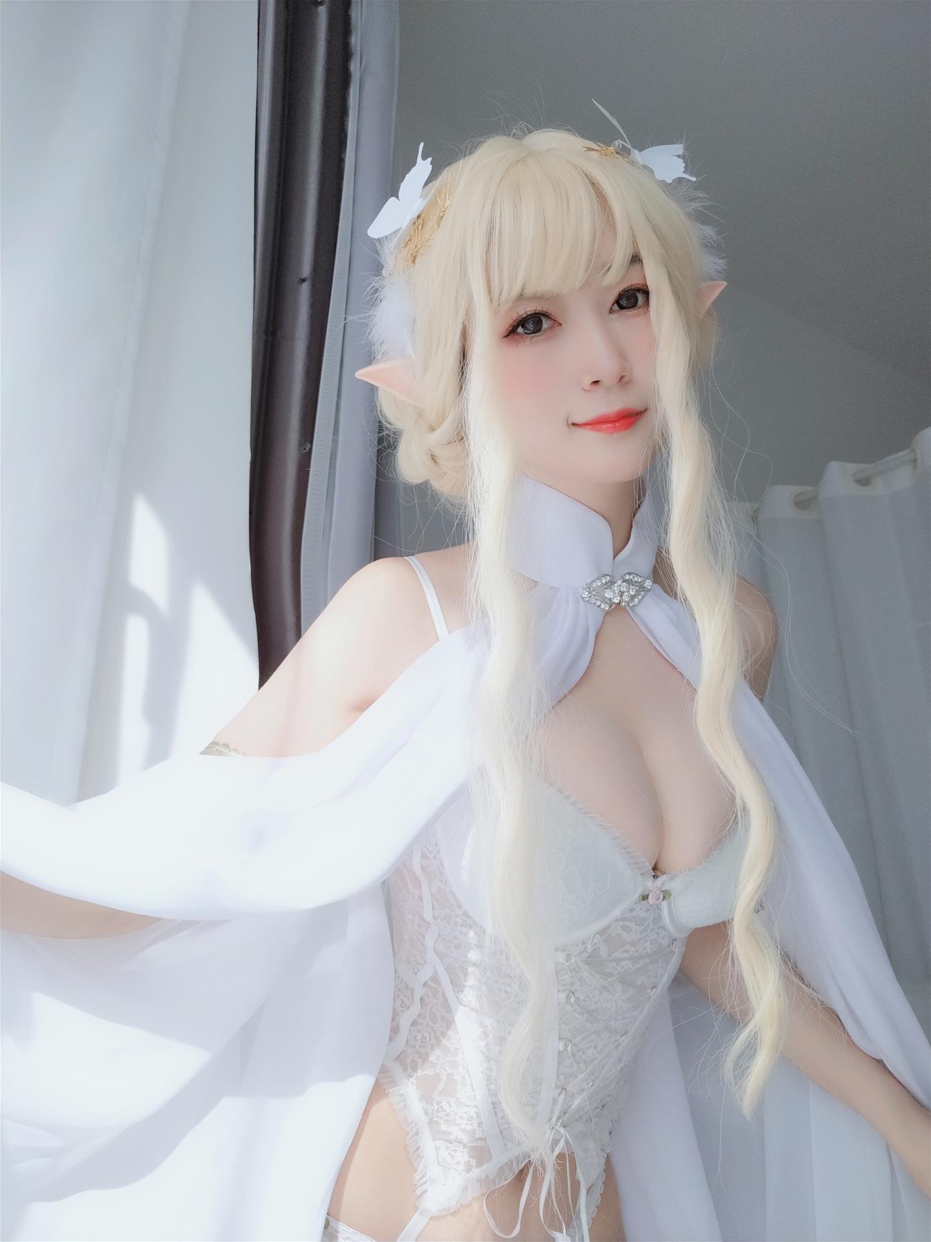 Coser小姐姐 白银81 小白羊 [140P8V-900MB]