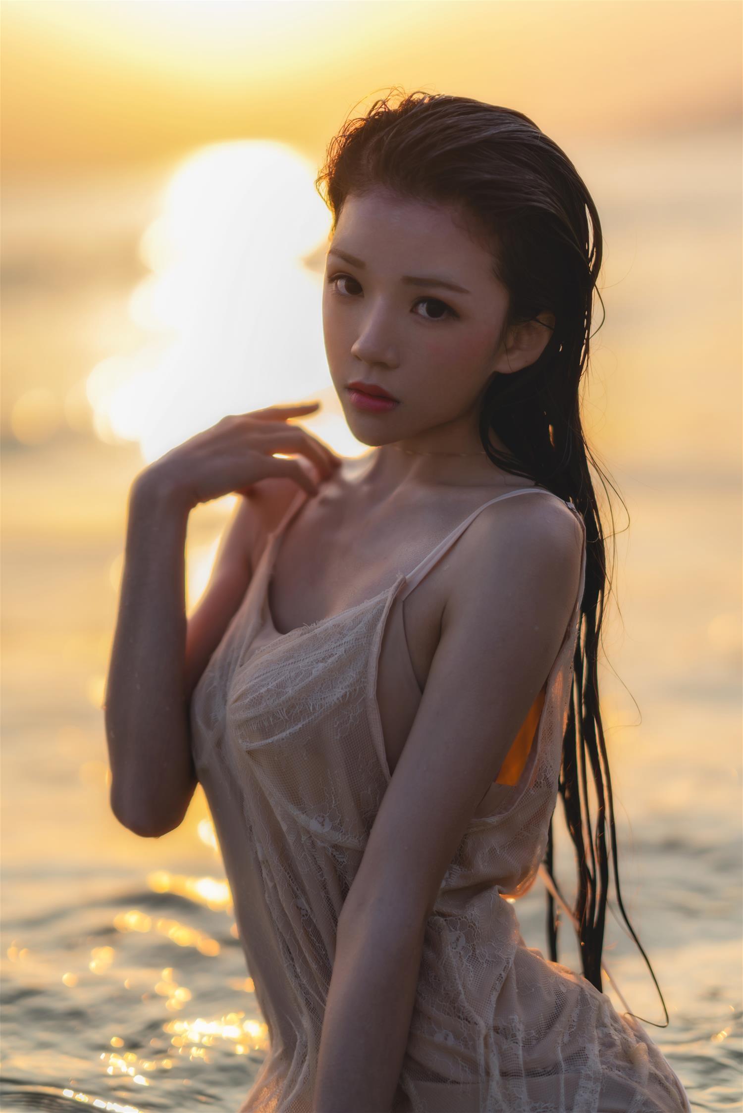 桜桃喵 潮汐 [33P-390MB]