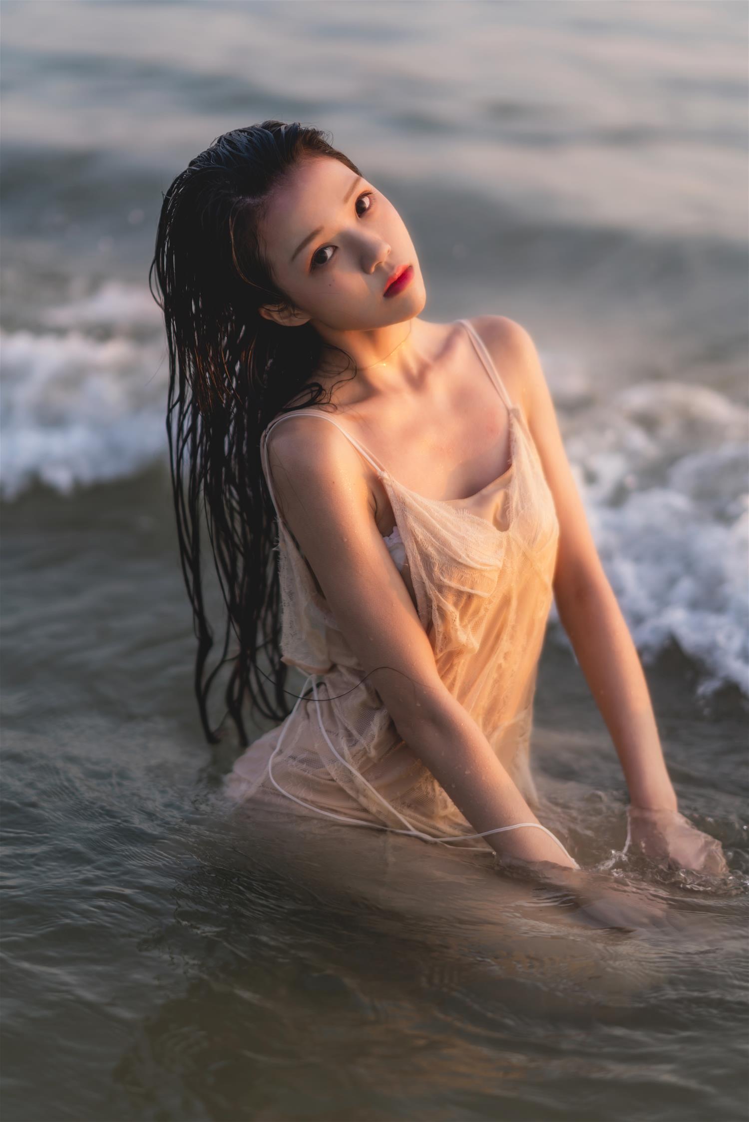 桜桃喵 潮汐 [33P-390MB]