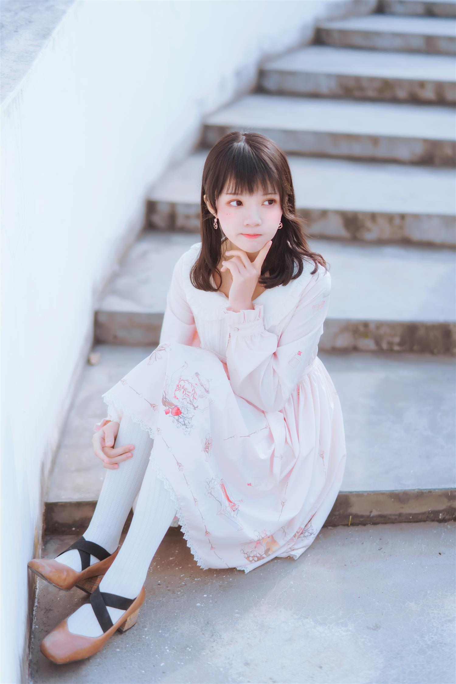 桜桃喵 清新 [48P-725MB]