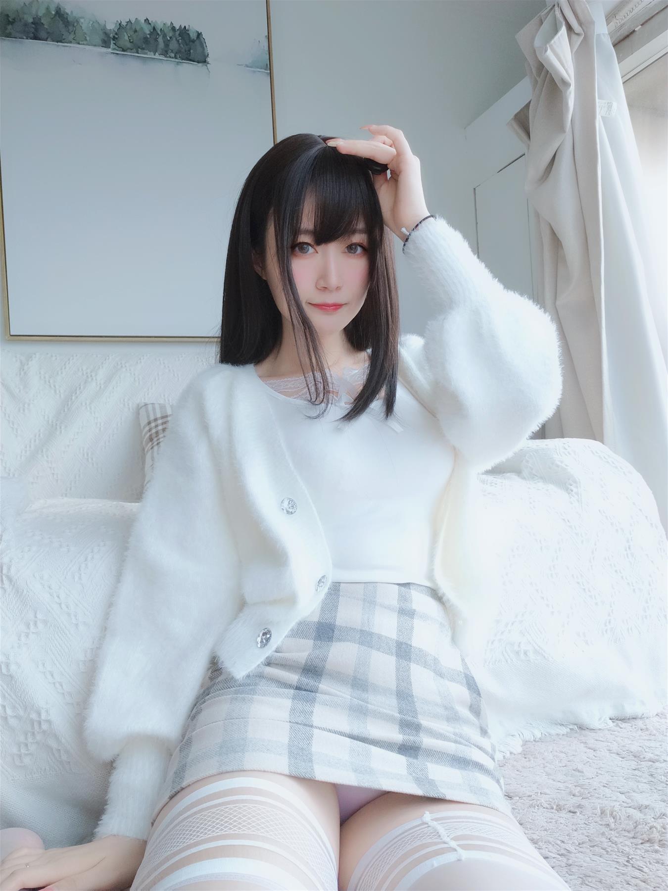 Coser小姐姐 白银81 自撮47 [120P3V-788MB]