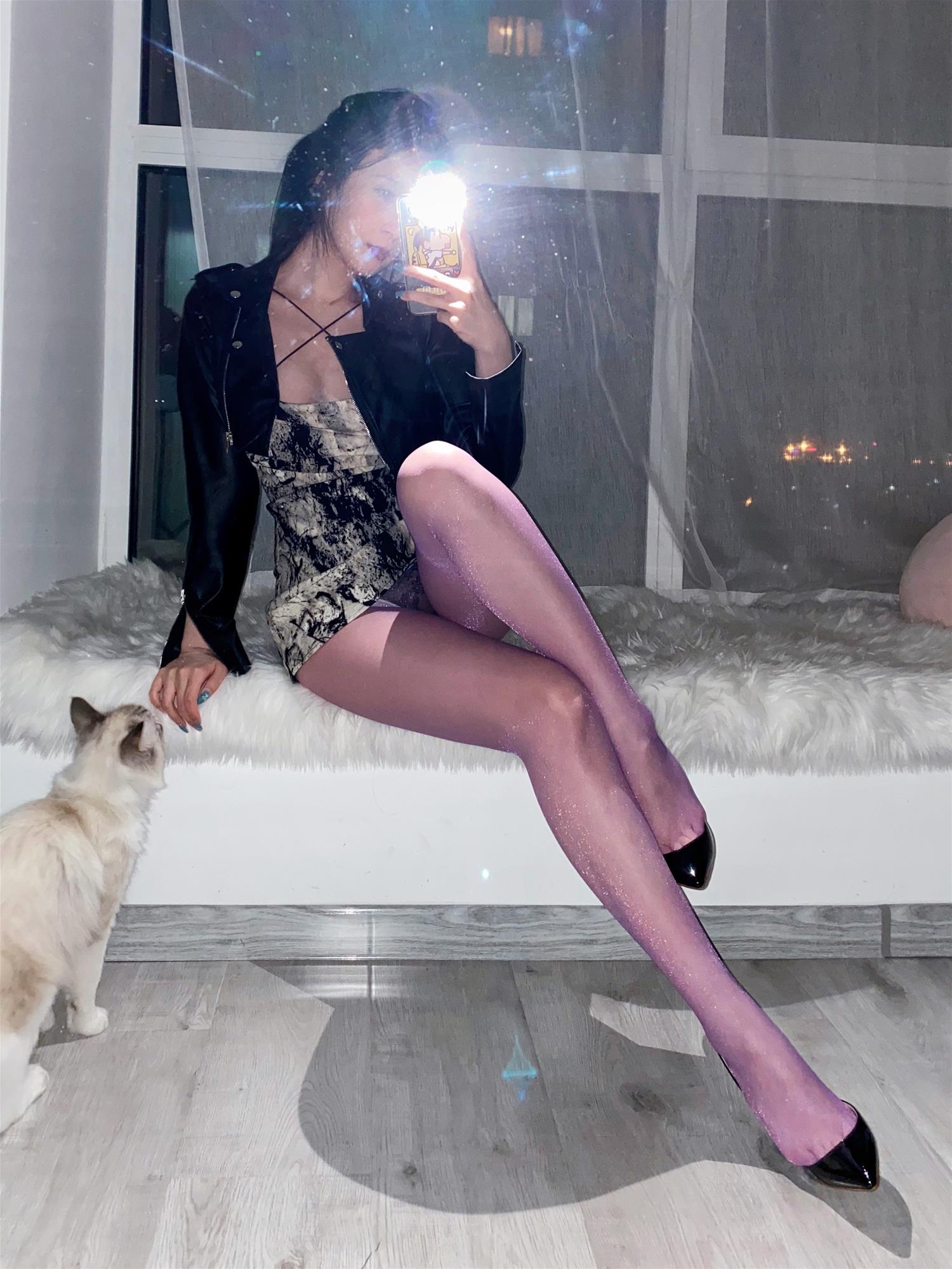 Coser小姐姐 白银81 人妻的仙女棒 [86P6V-619MB]