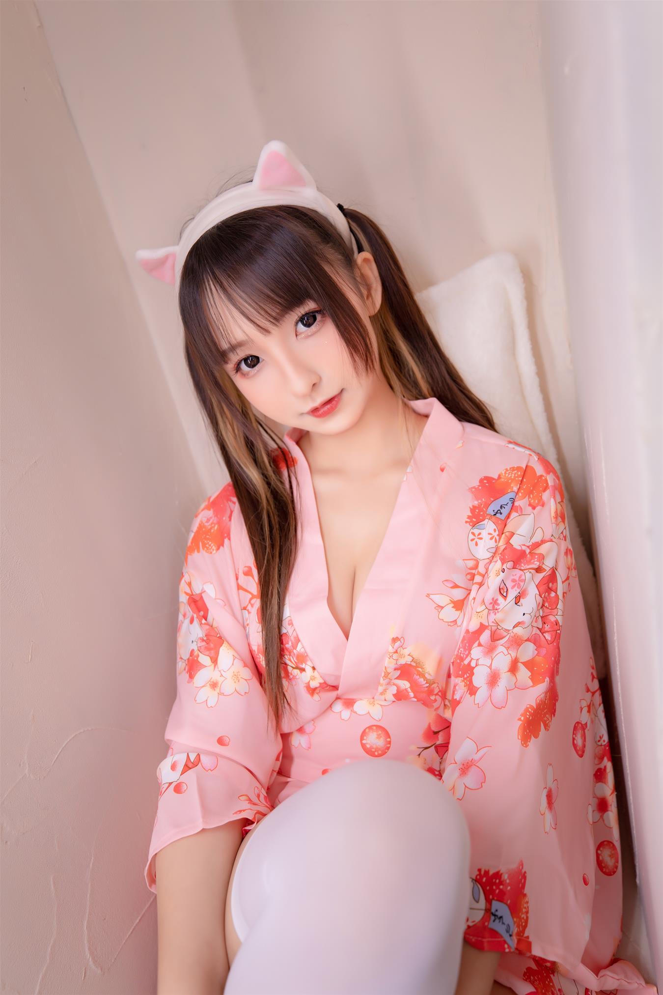 神楽坂真冬 VOL.048 ガールズパフェ 雪糕少女 [150P2V-645MB]