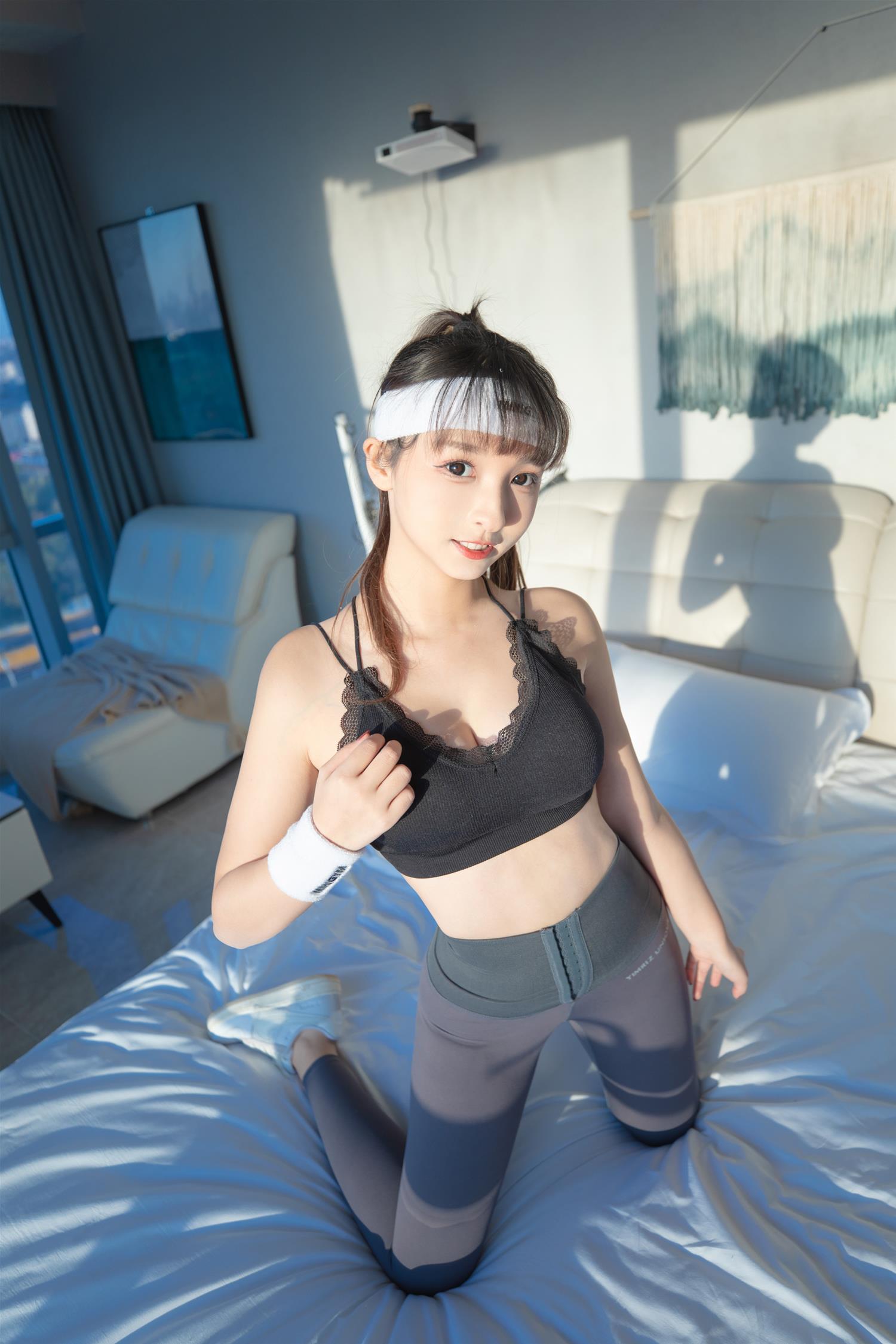 神楽坂真冬 VOL.051 温度の香り [150P2V-624MB]