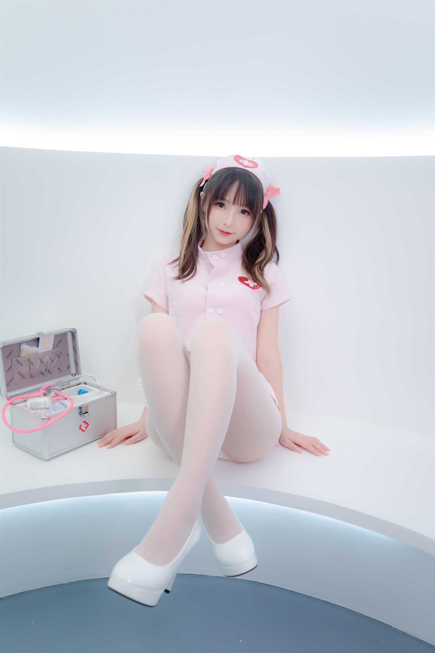 神楽坂真冬 VOL.057 心身バランス 白丝护士 [150P2V-493MB]